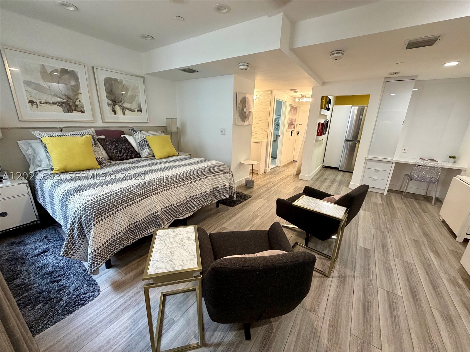 Home in Aventura, FL 33160 — photo 3