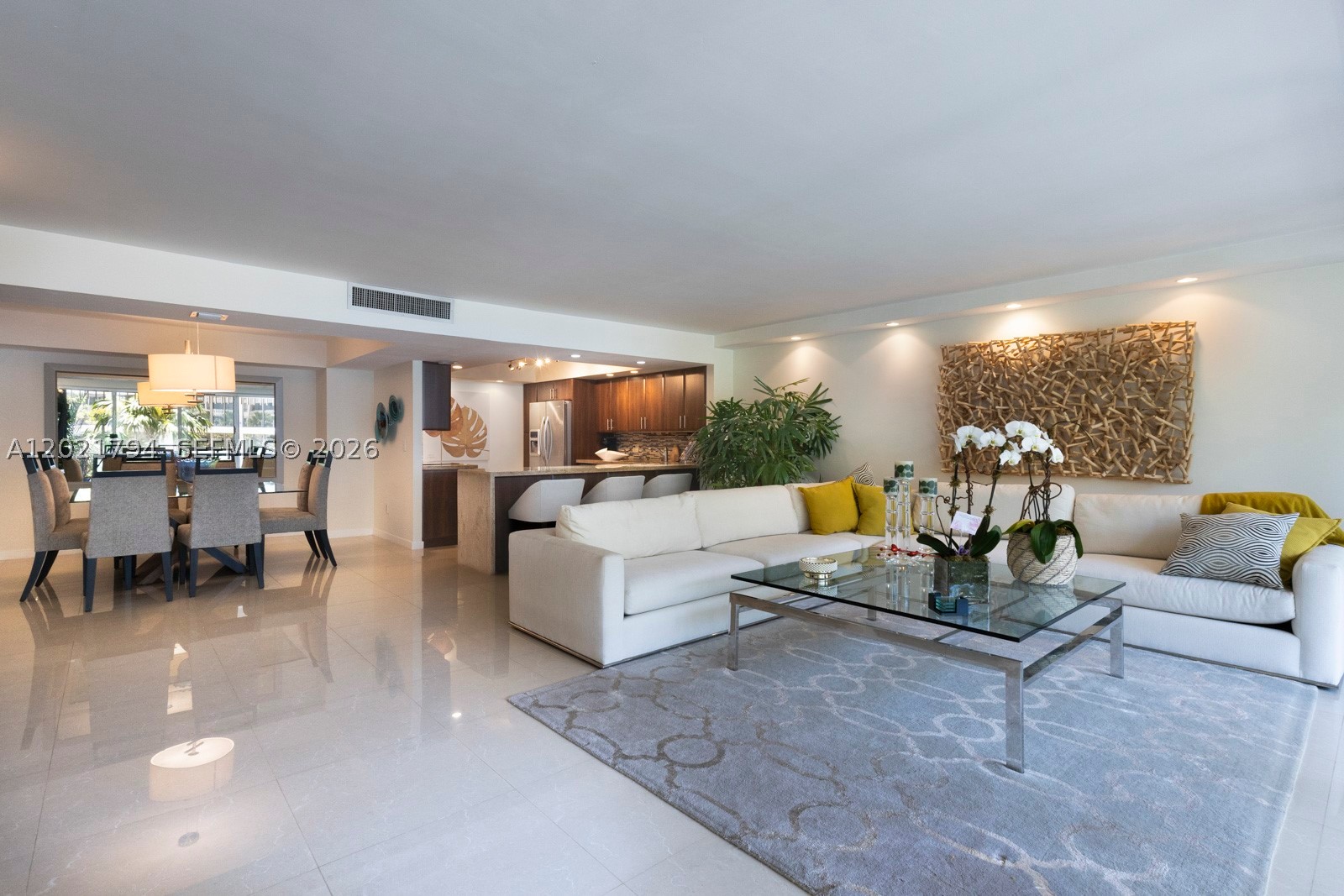 3 Grove Isle Dr C307 — photo