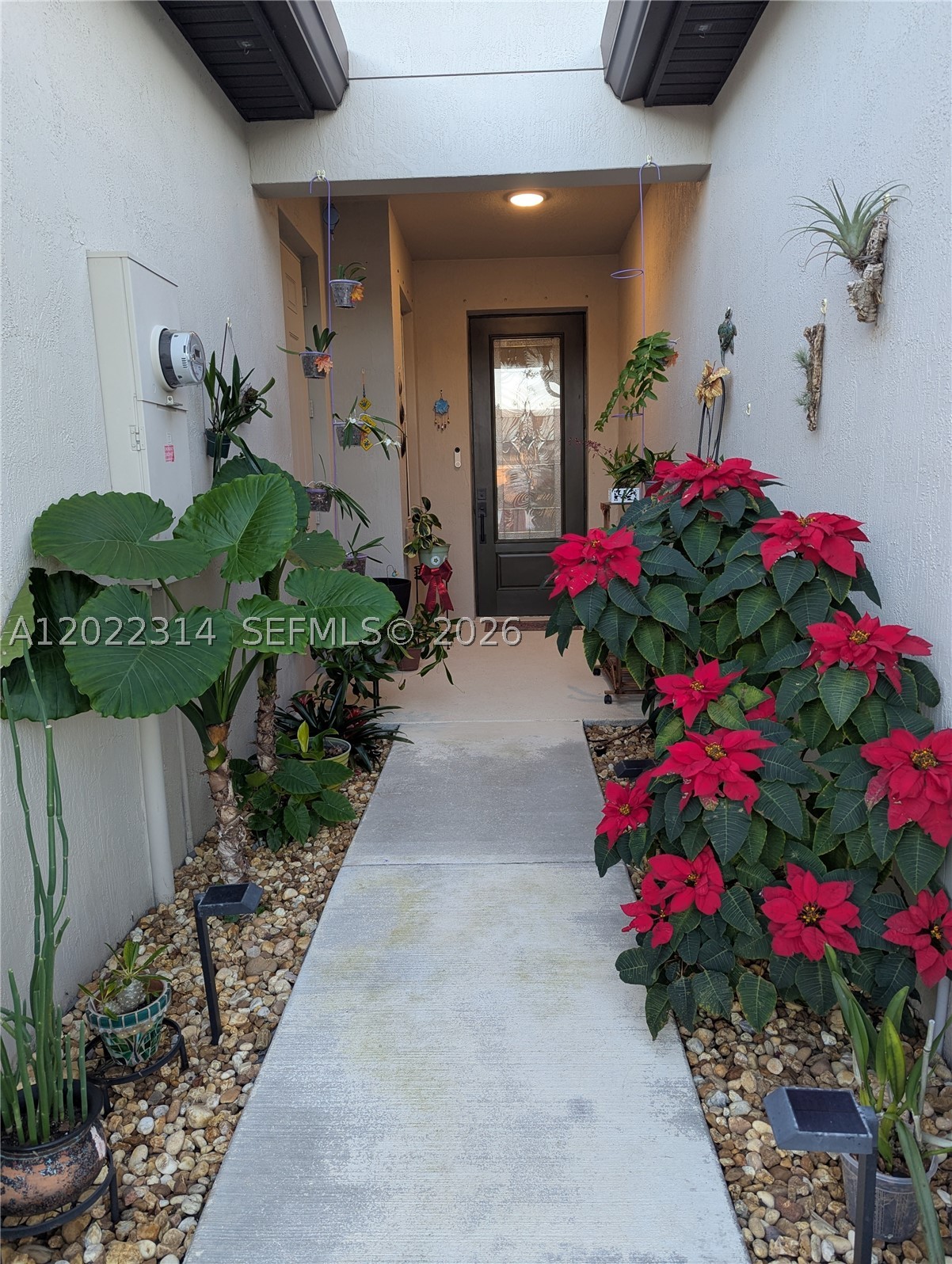 5103 Joyous Pl — photo