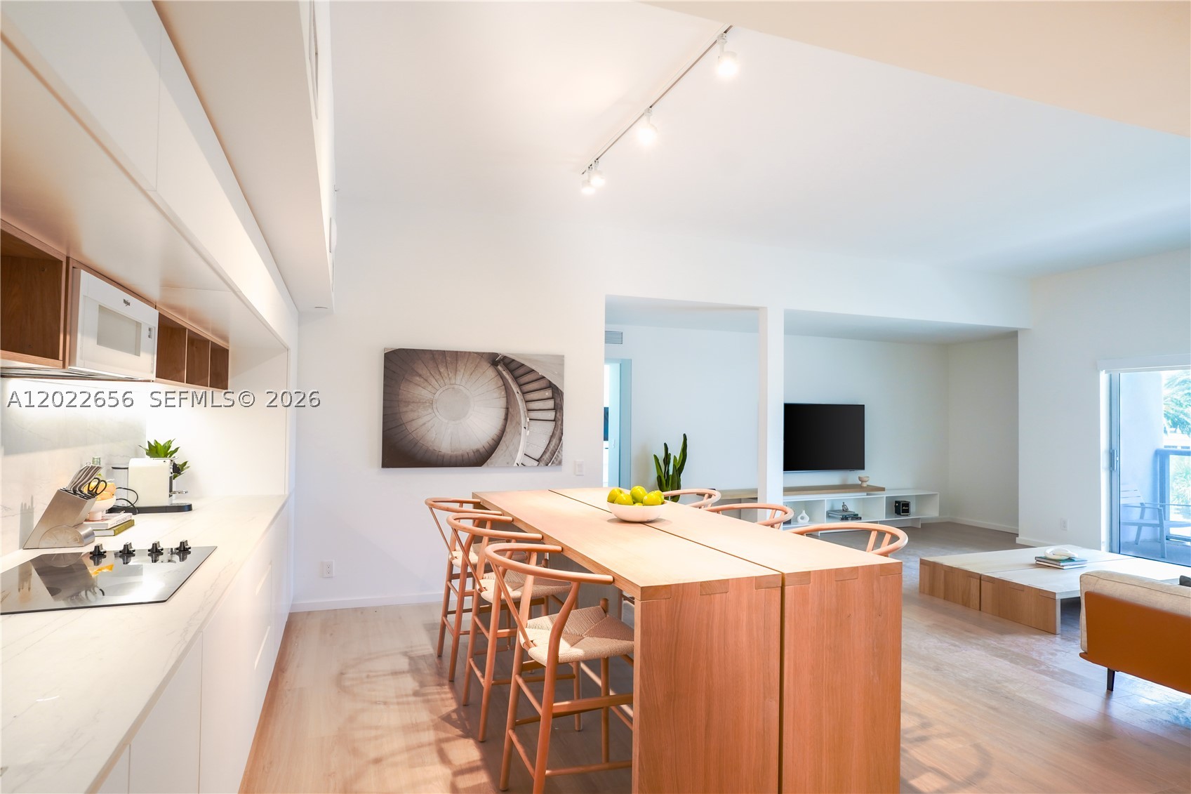 10250 Collins Avenue 412 — photo