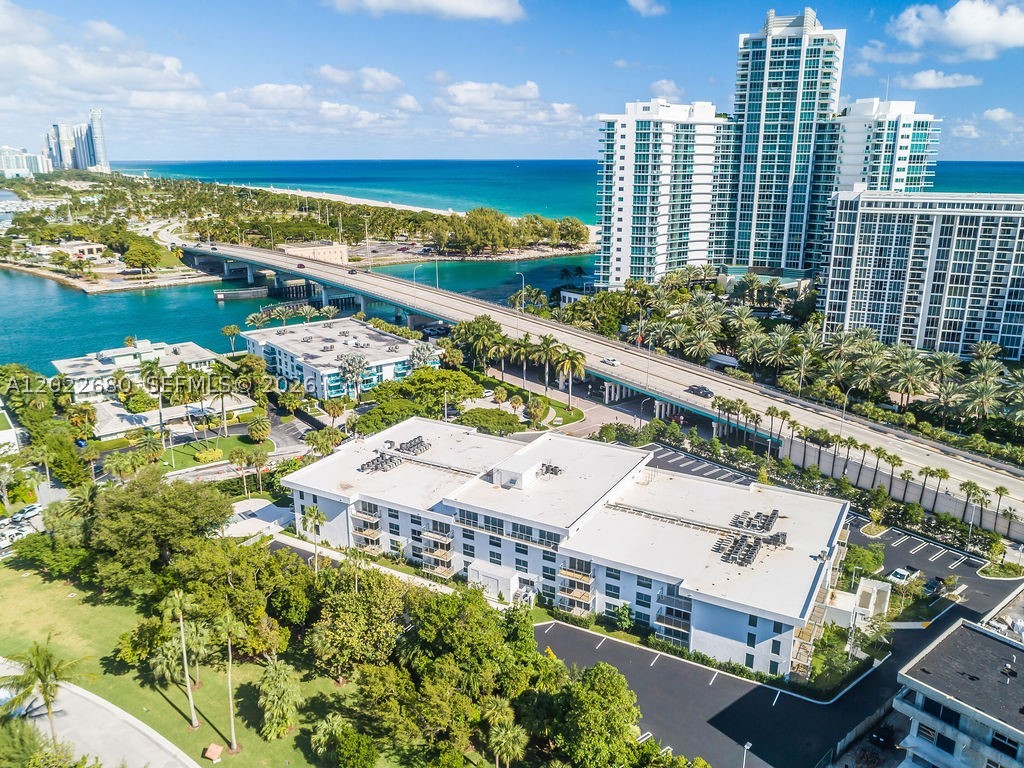 10250 Collins Avenue 307 — photo