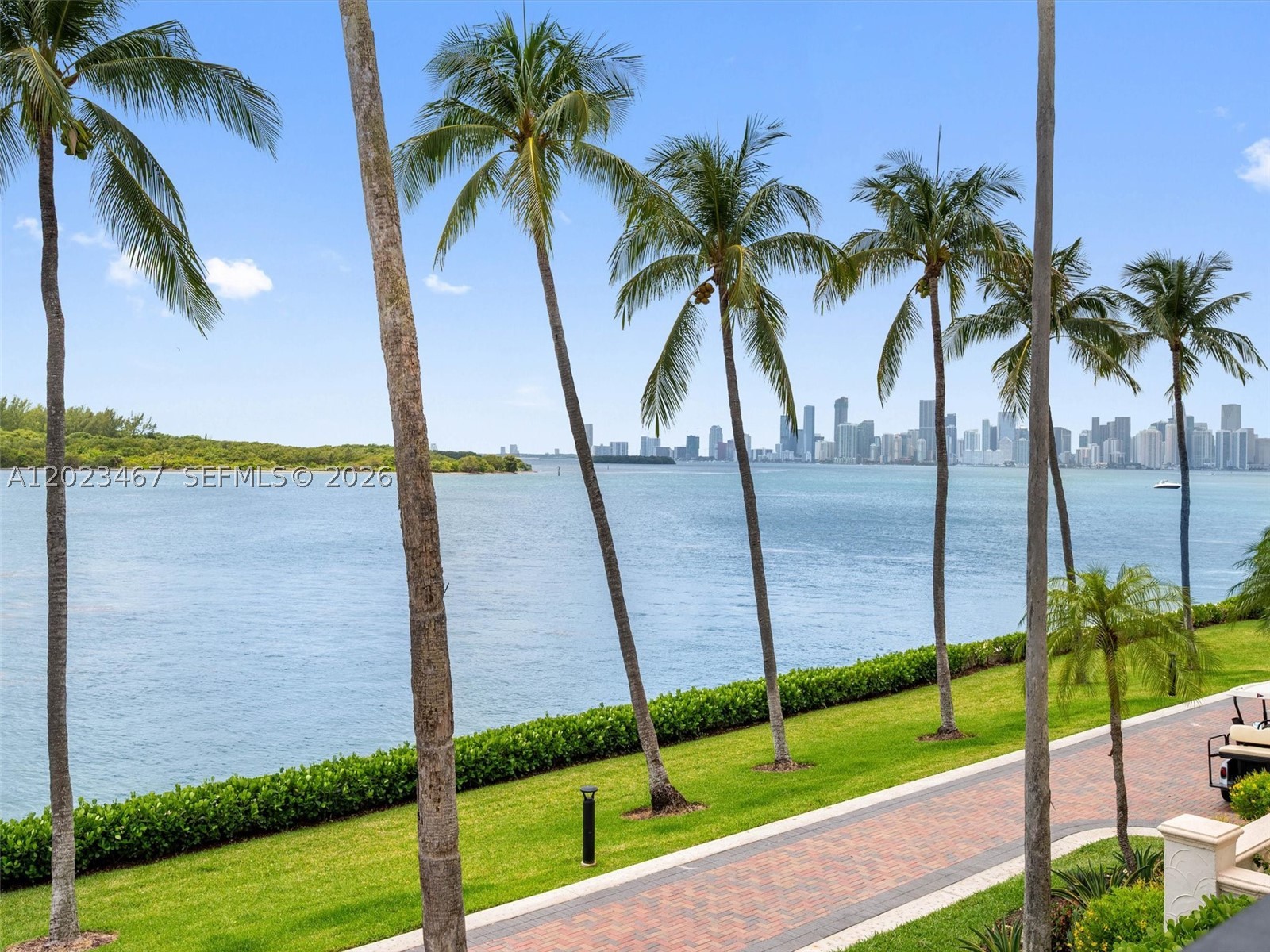 2425 Fisher Island Dr 5205 — photo