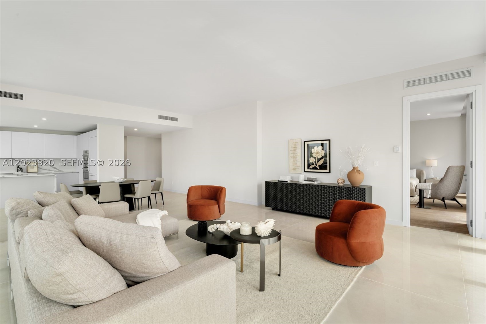 527 Orton Ave 403 — photo
