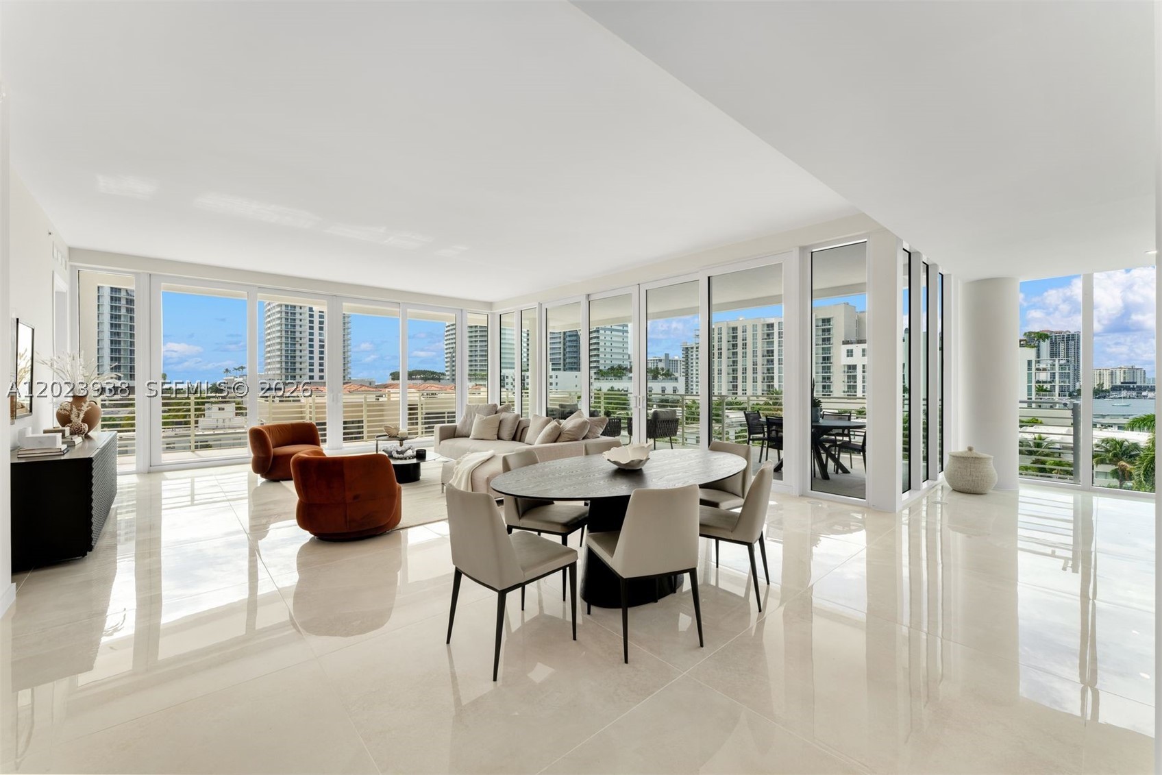 527 Orton Ave 501 — photo