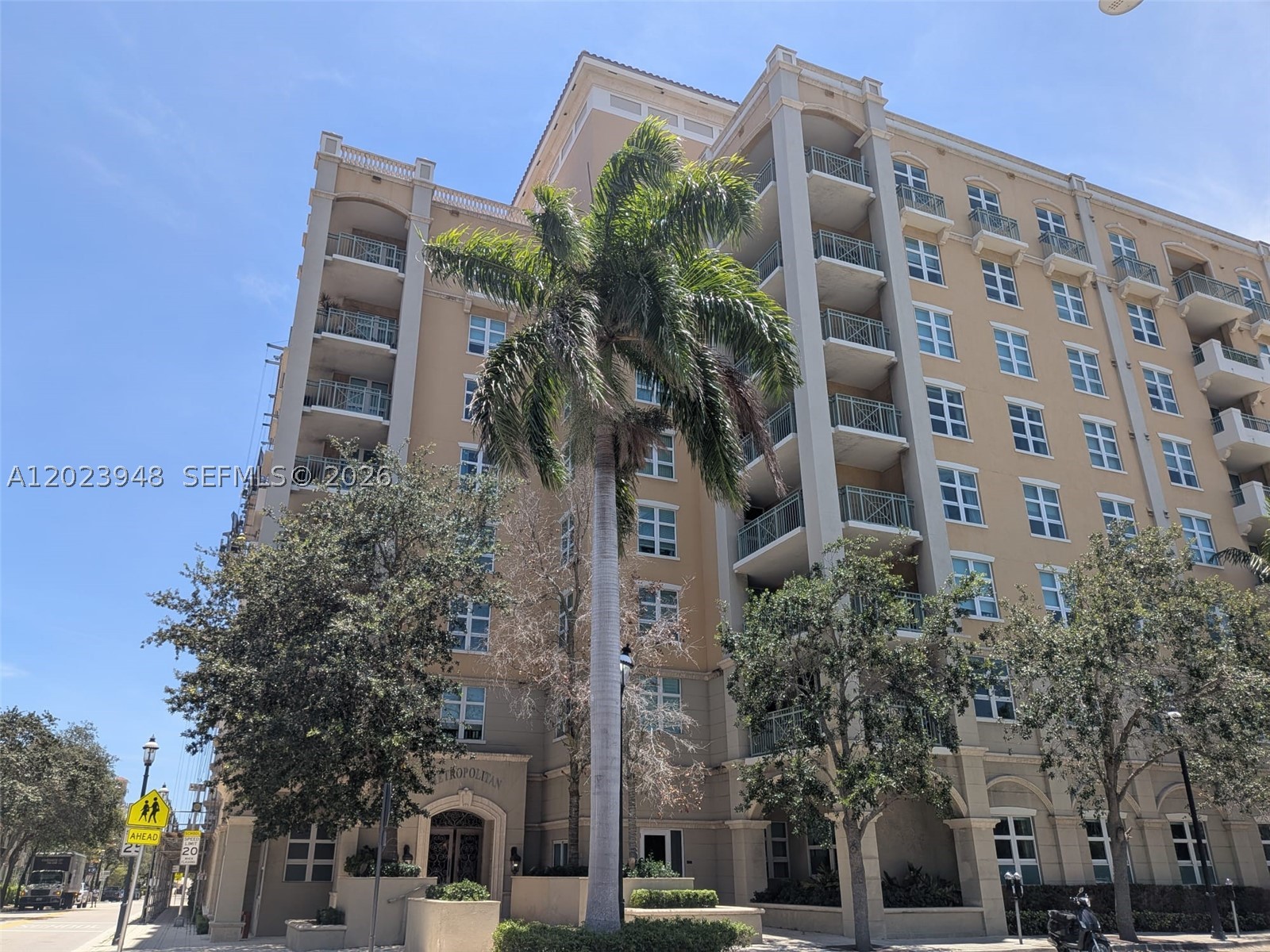 403 S Sapodilla Ave 803 — photo
