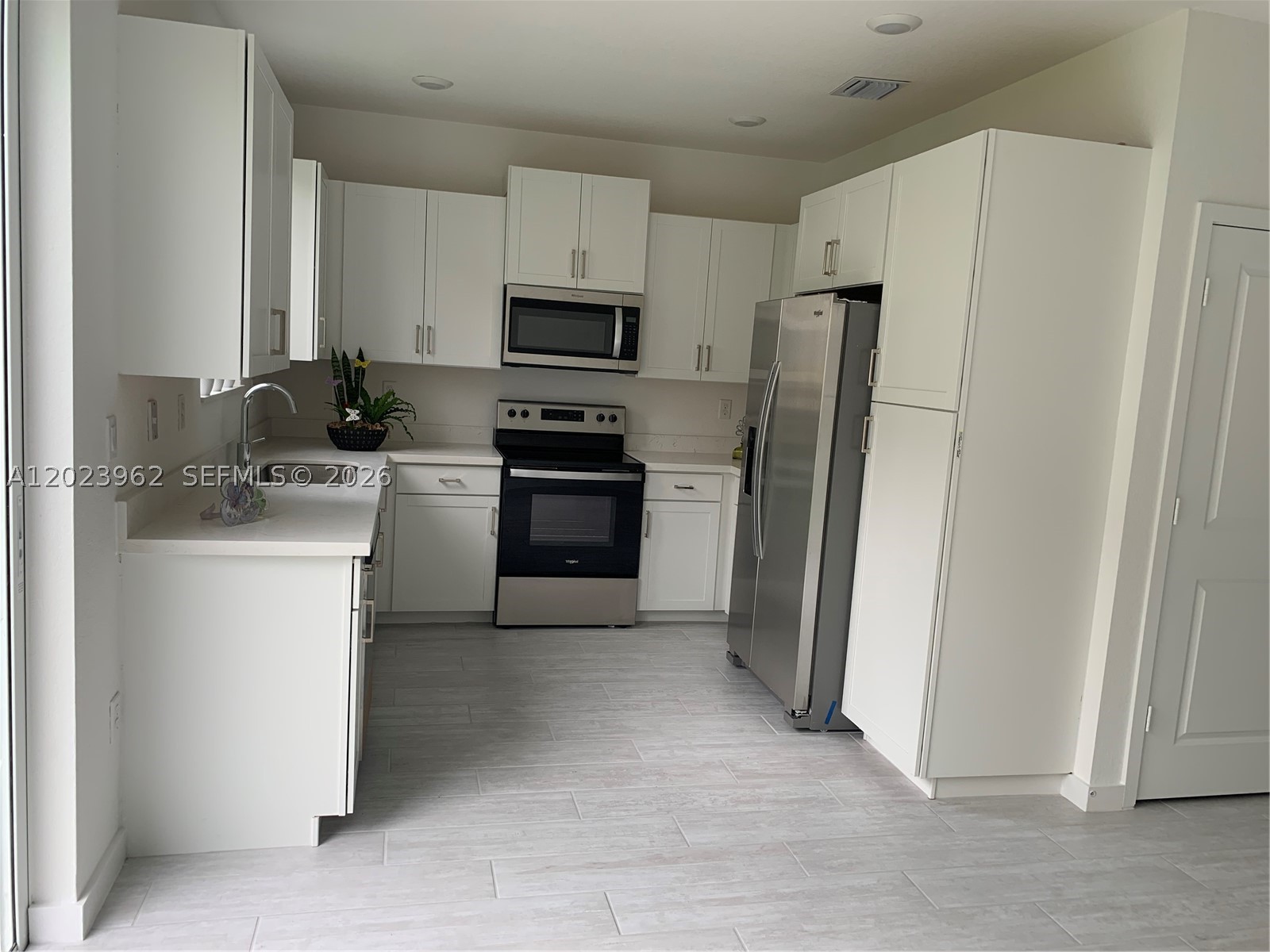 1068 SE 24th Ave — photo