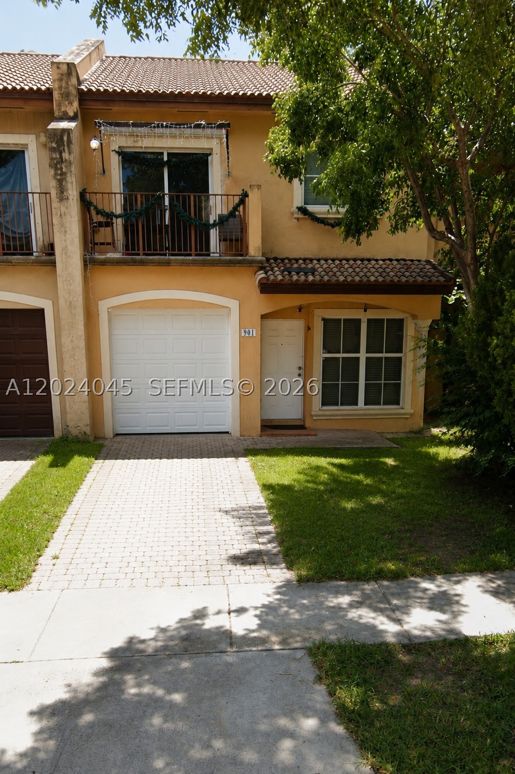 901 SW 6th Ct — photo