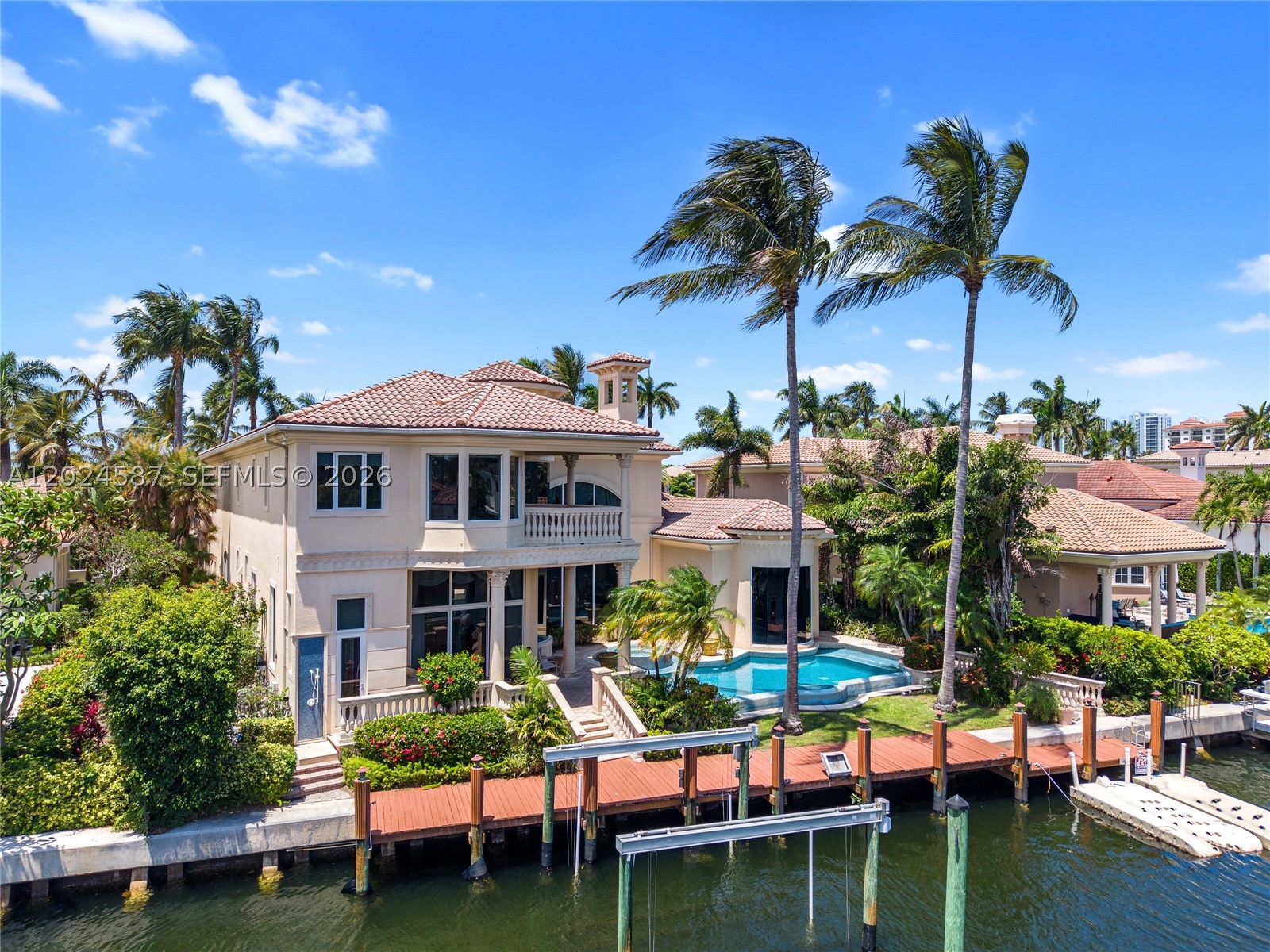 832 Harbour Isle Place — photo