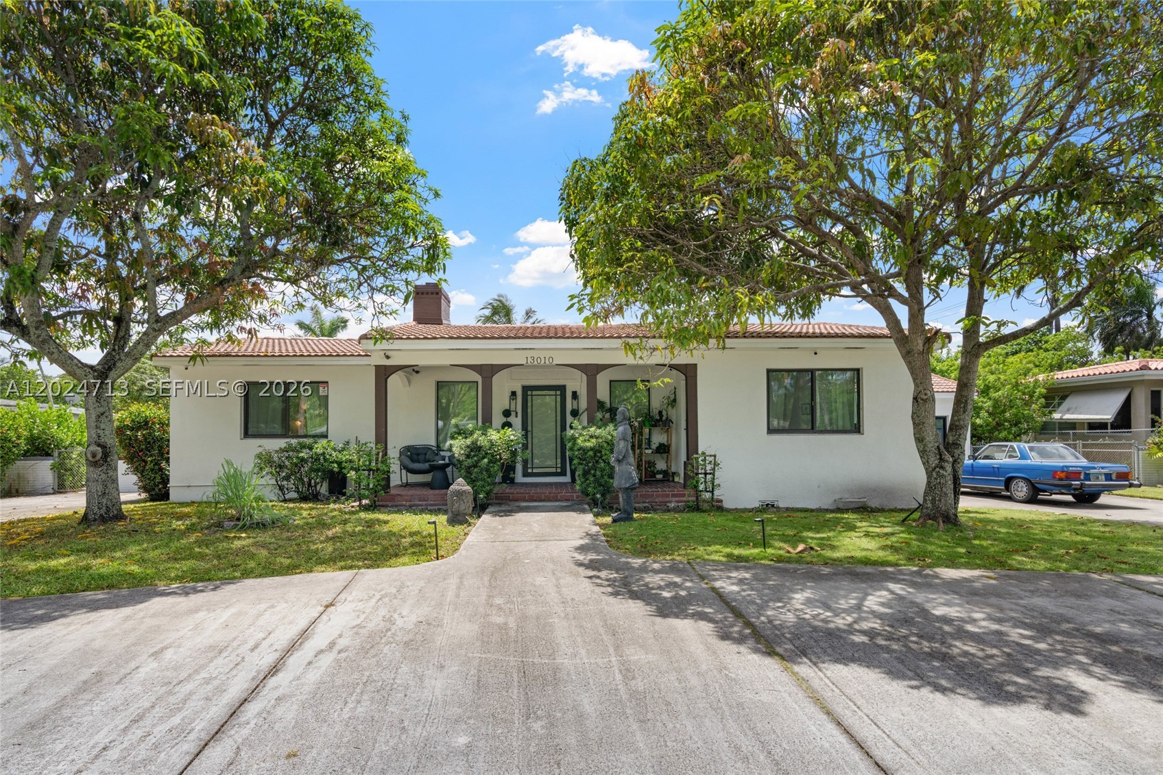 13010 Griffing Blvd — photo