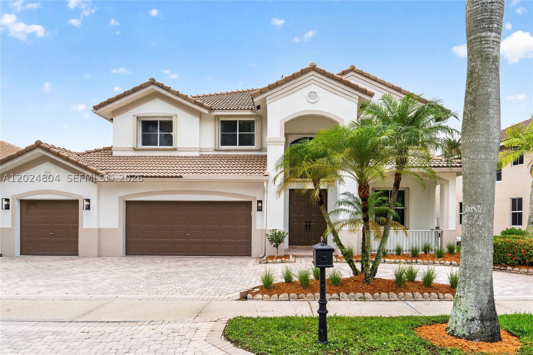 2432 Deer Creek Rd — photo