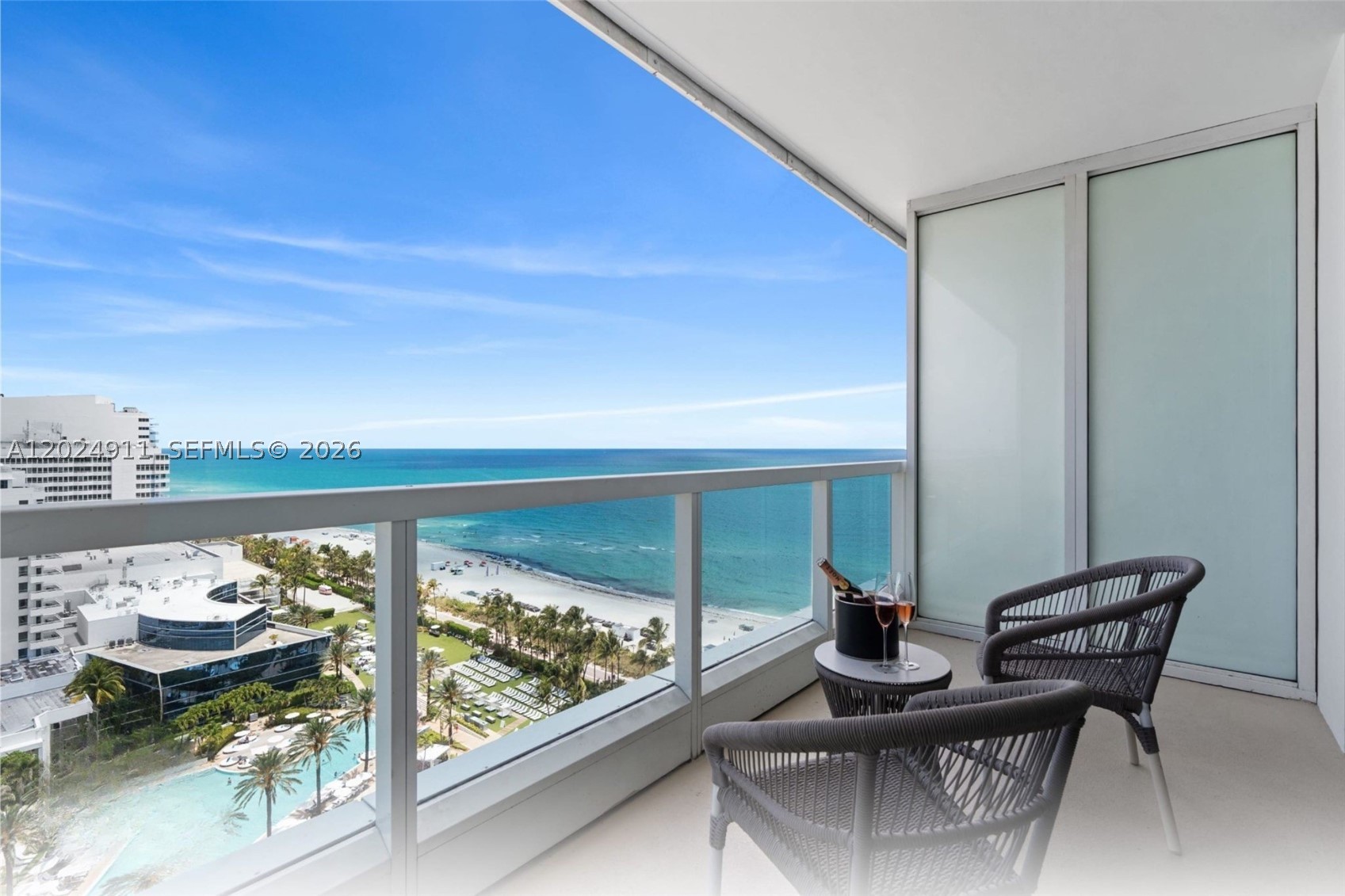 4391 Collins Ave 1002 — photo
