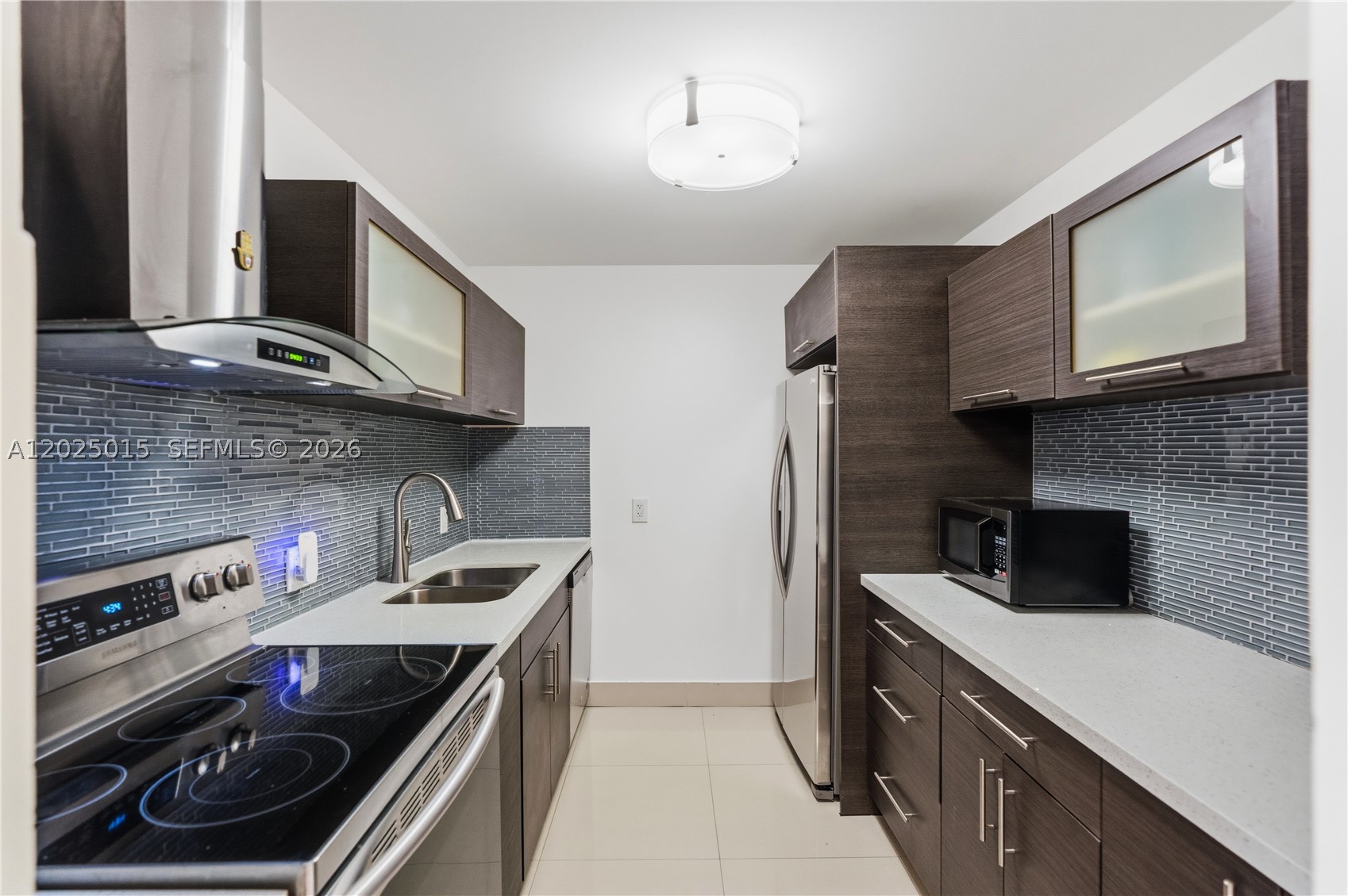 3625 N Country Club Dr 402 — photo