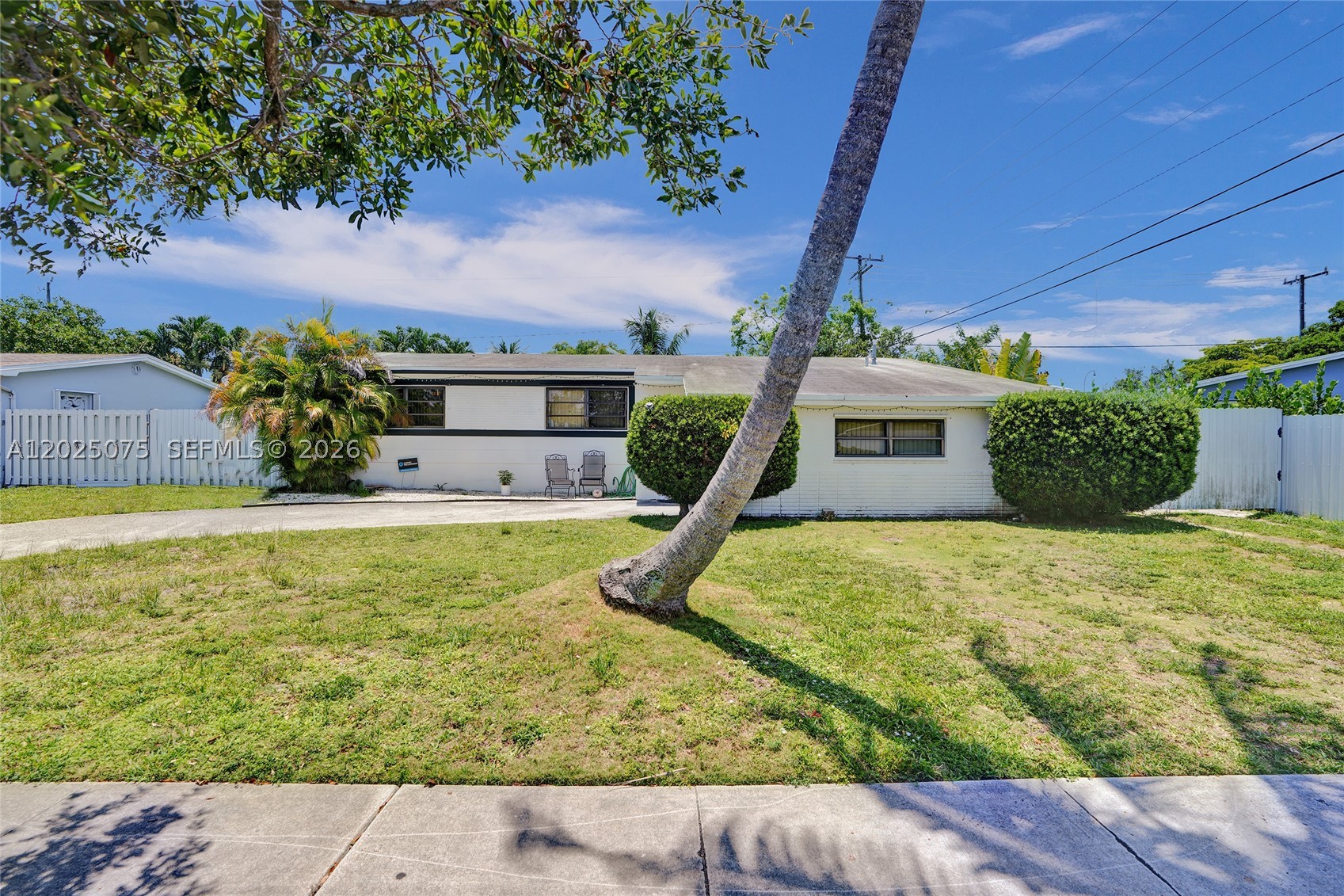 9910 Bahama Dr — photo