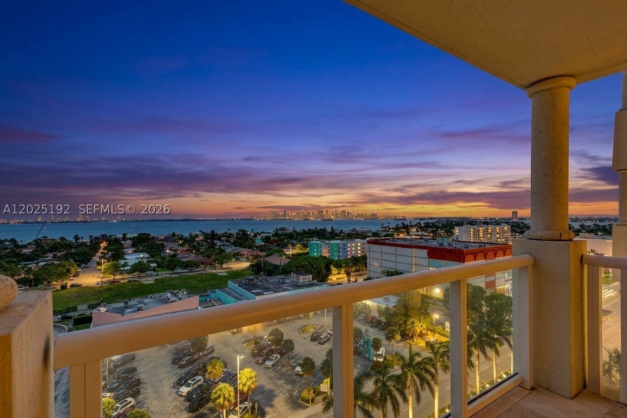 1625 Kennedy Cswy 1207C — photo