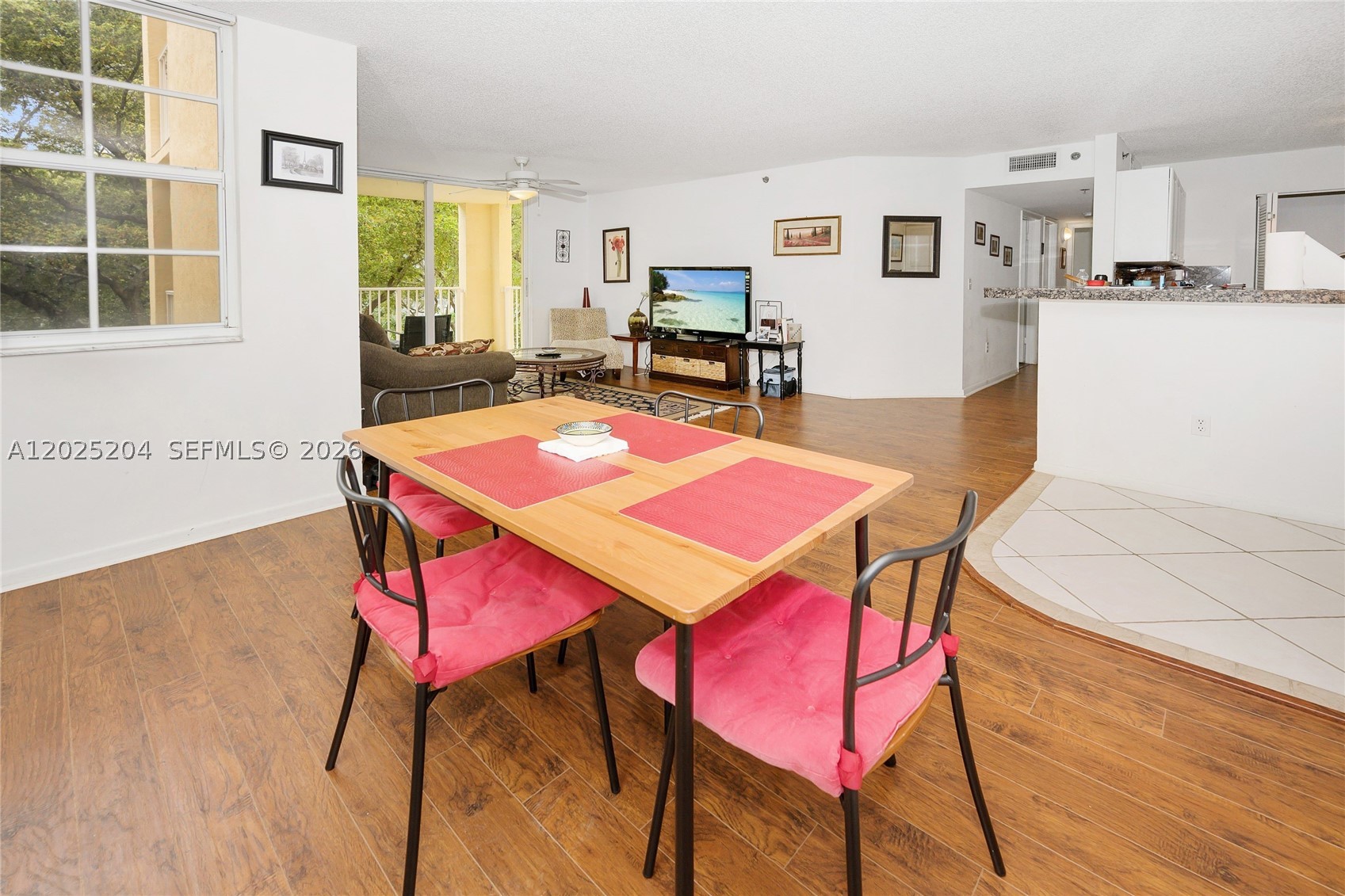 19555 E Country Club Dr 8408 — photo