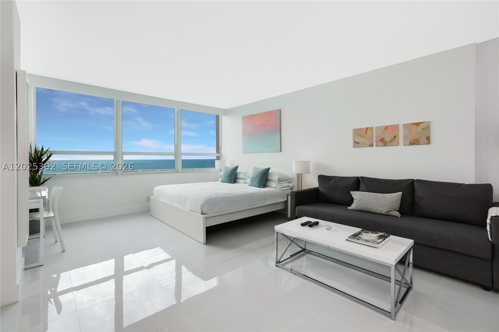 5445 Collins Ave 1203 — photo
