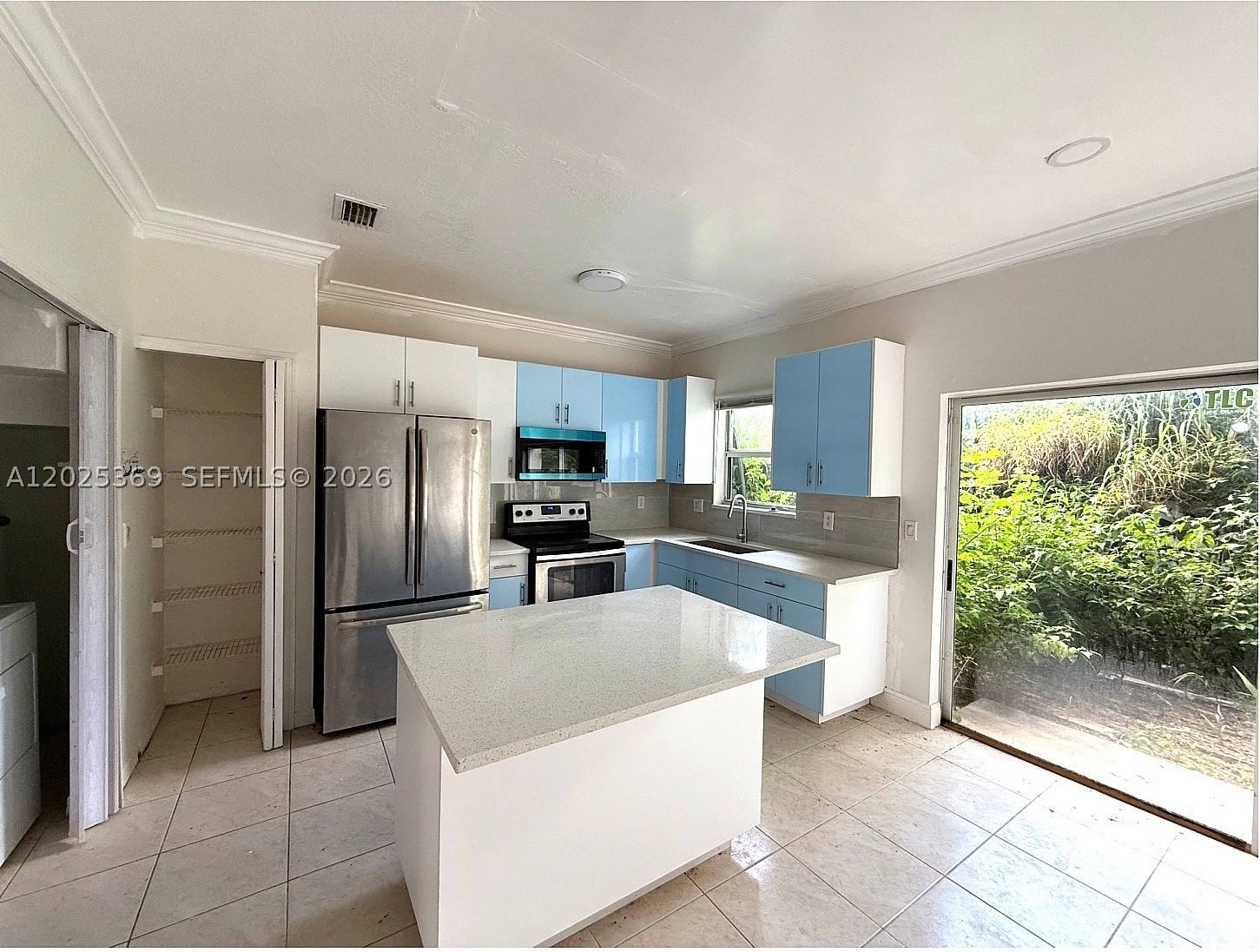1512 SE 31st Ct 1512 — photo