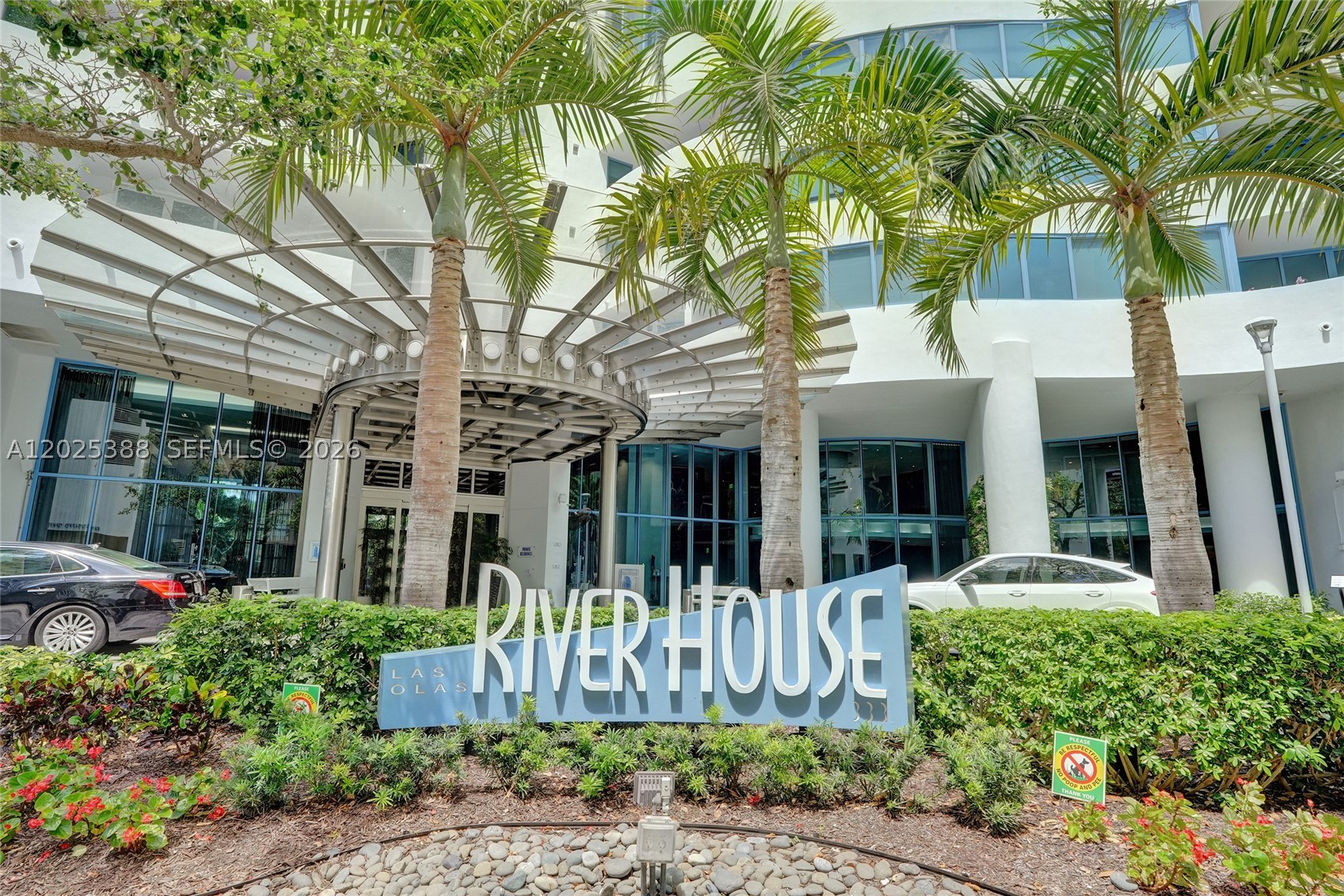 333 Las Olas Way 1608 — photo
