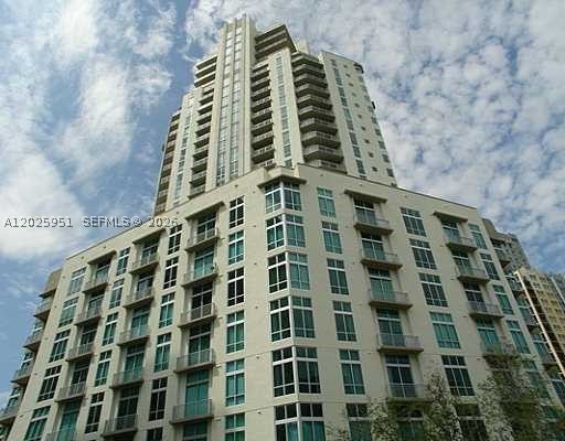 9066 SW 73 Ct 1802 — photo