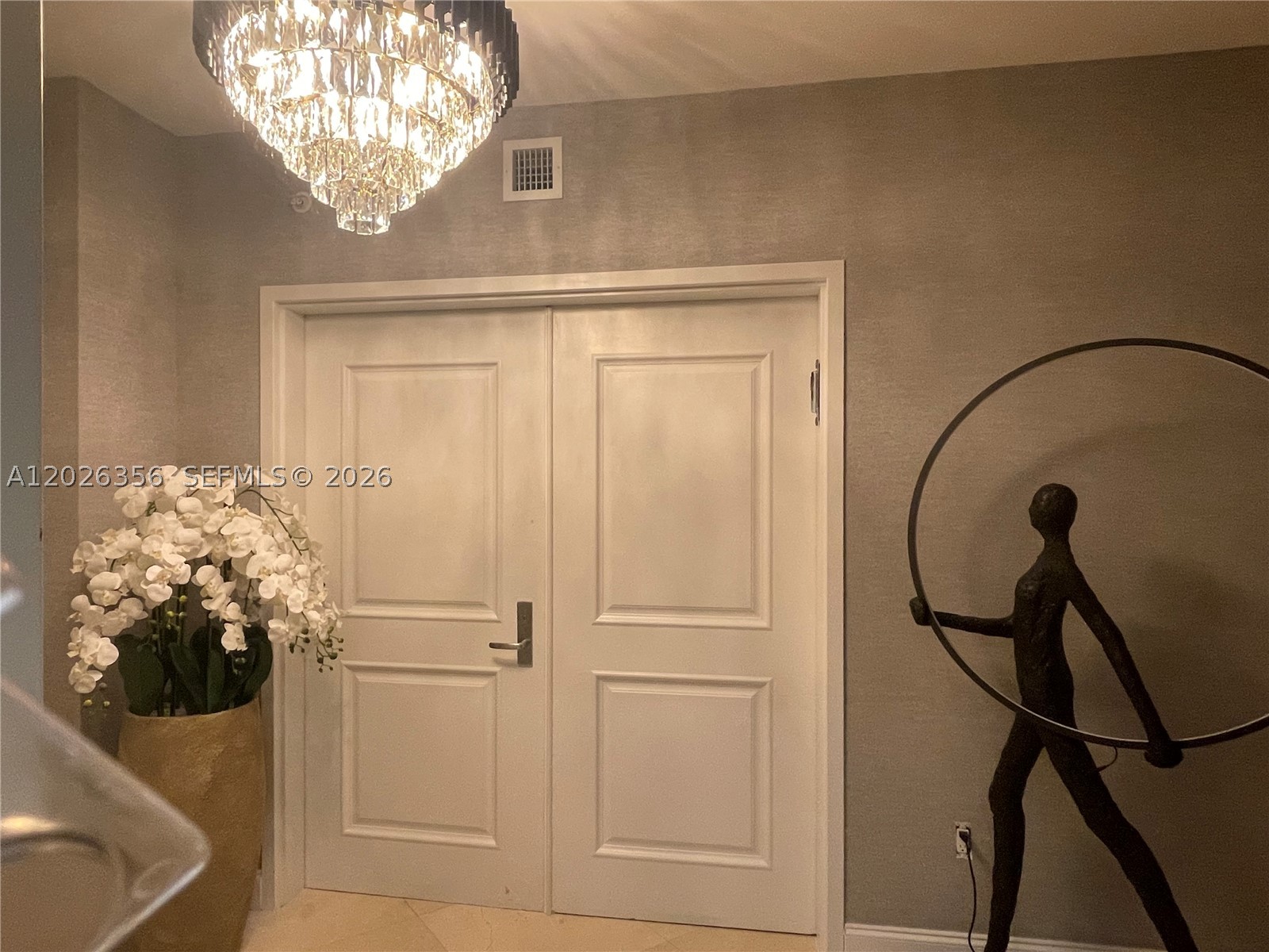 3101 S Ocean Dr 1707 — photo
