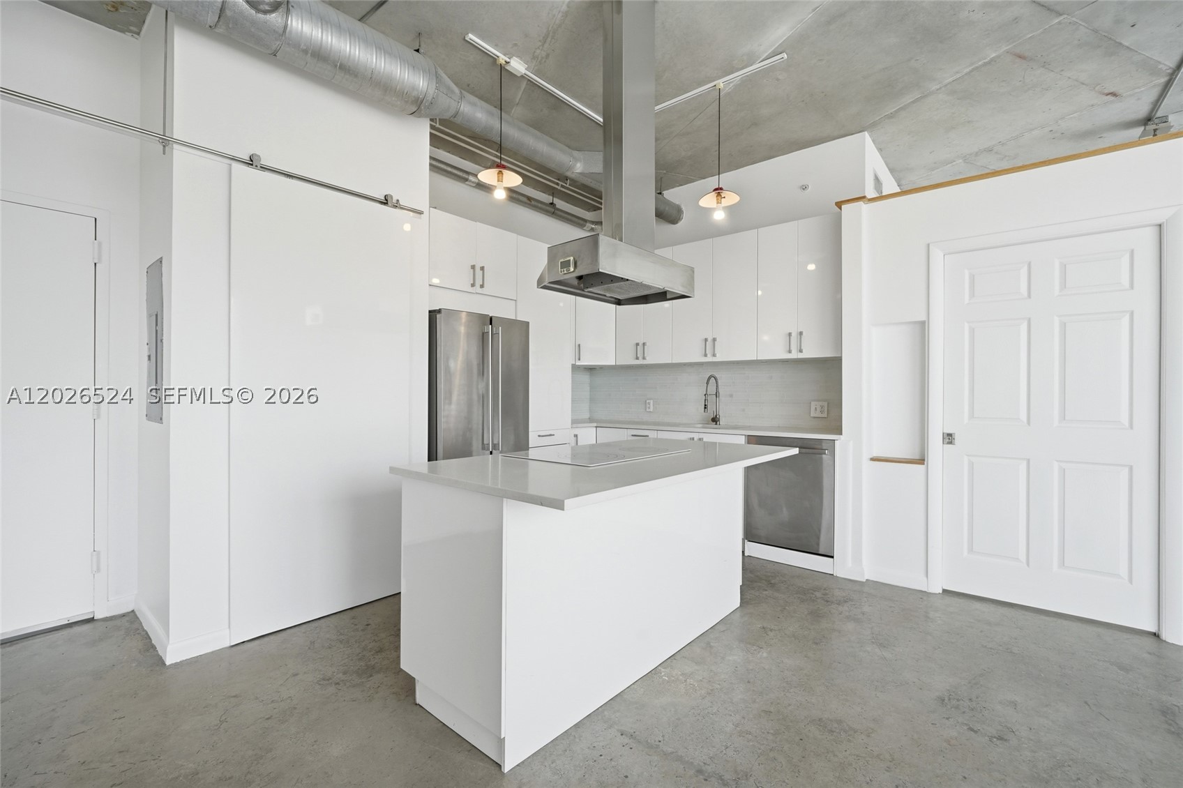 10 SW South River Dr 804 — photo