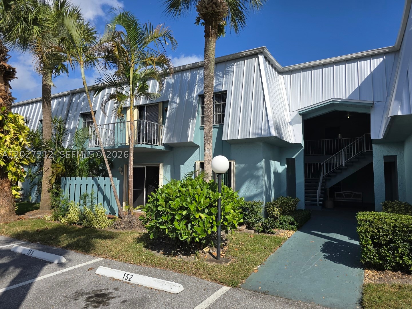 950 S Kanner Hwy B-4 — photo