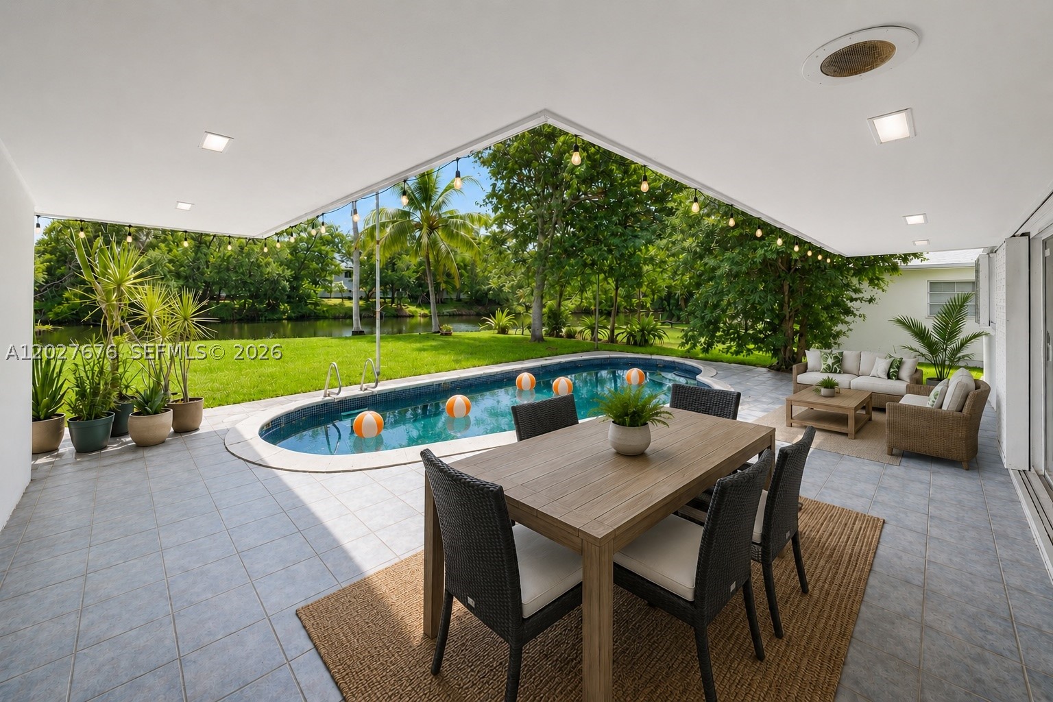14001 S Biscayne River Dr — photo