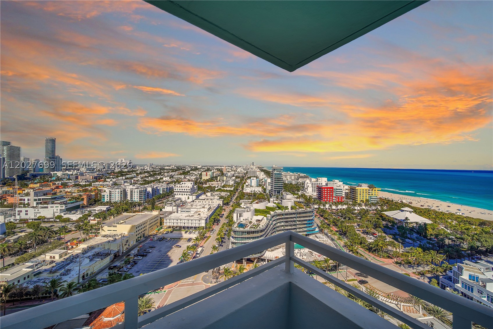 400 S Pointe Dr 2310 — photo