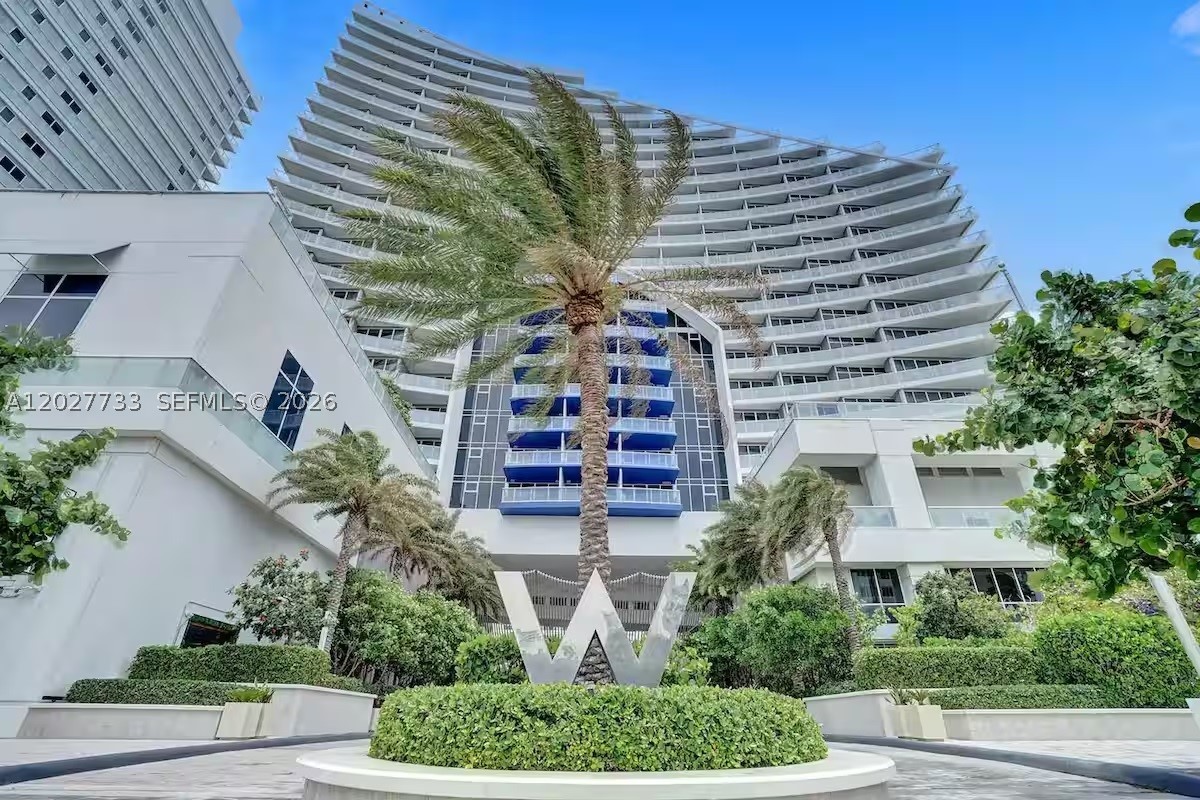 3101 Bayshore Dr 1205 — photo