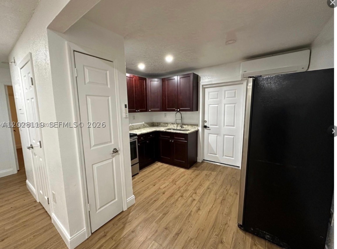 813 W Jefferson St 5 — photo