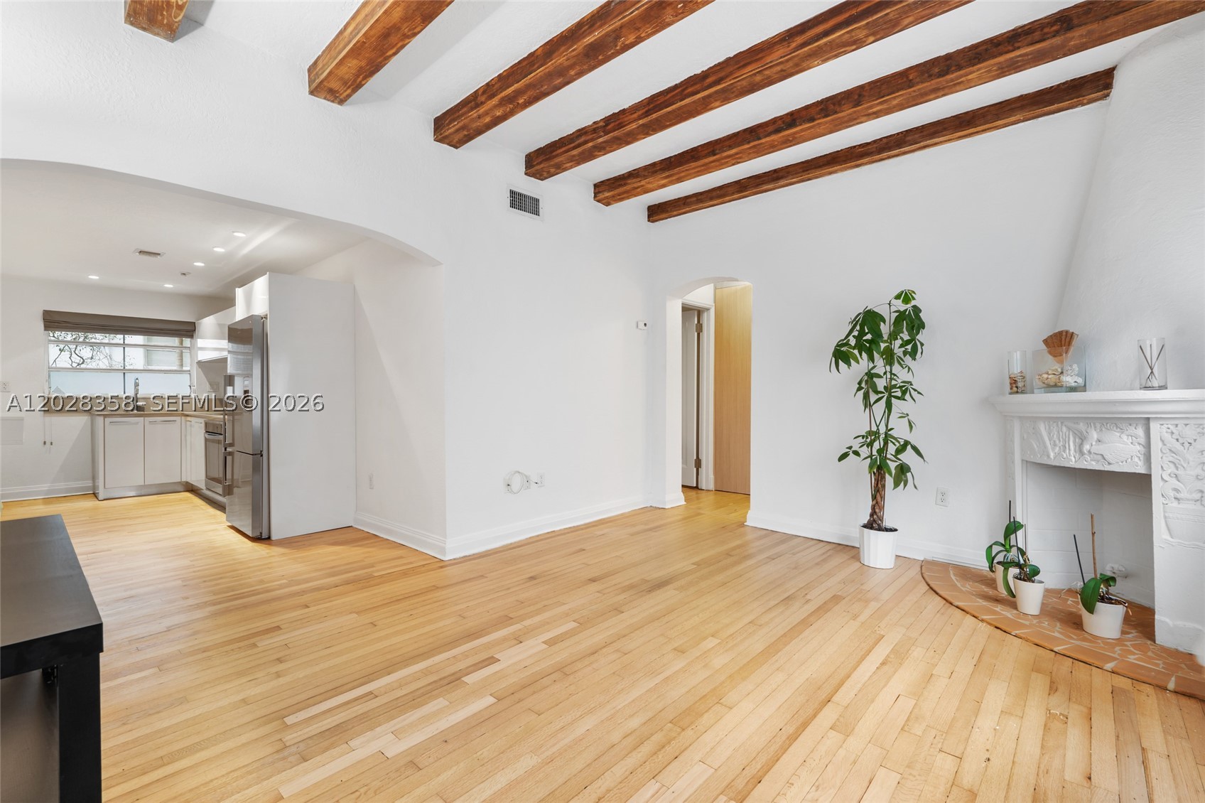 1605 Euclid Ave B1 — photo