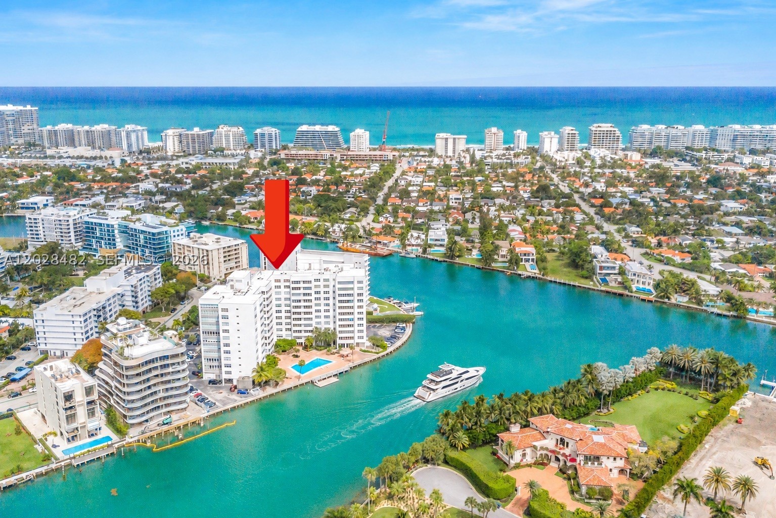 9102 W Bay Harbor Dr 3-C — photo