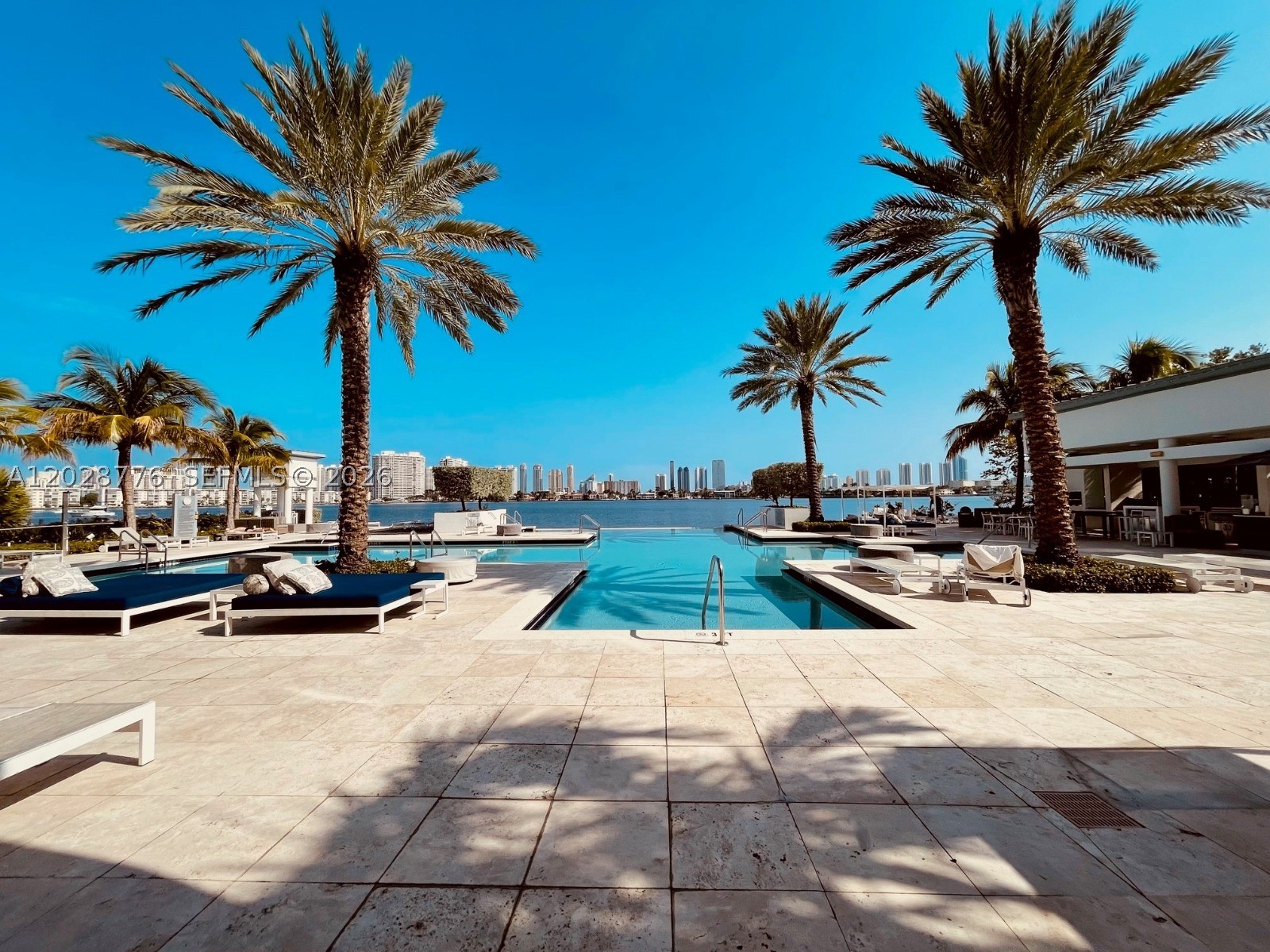 17111 Biscayne Blvd 208 — photo