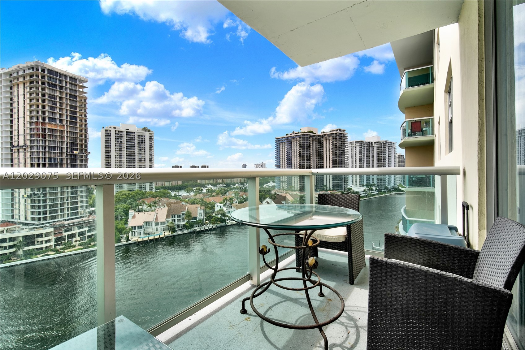 19390 Collins Ave 1419 — photo
