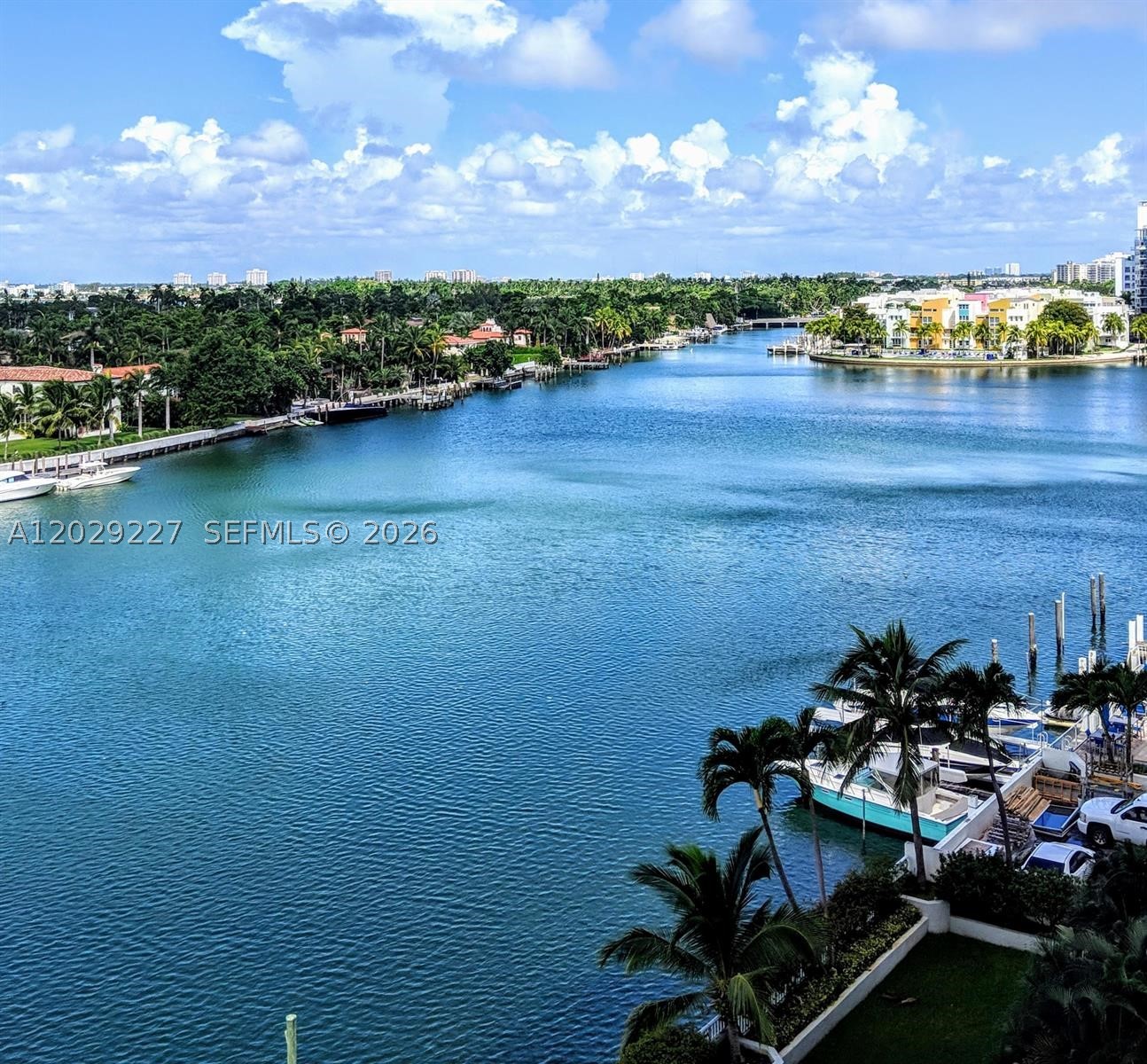 5700 Collins Ave 8K — photo