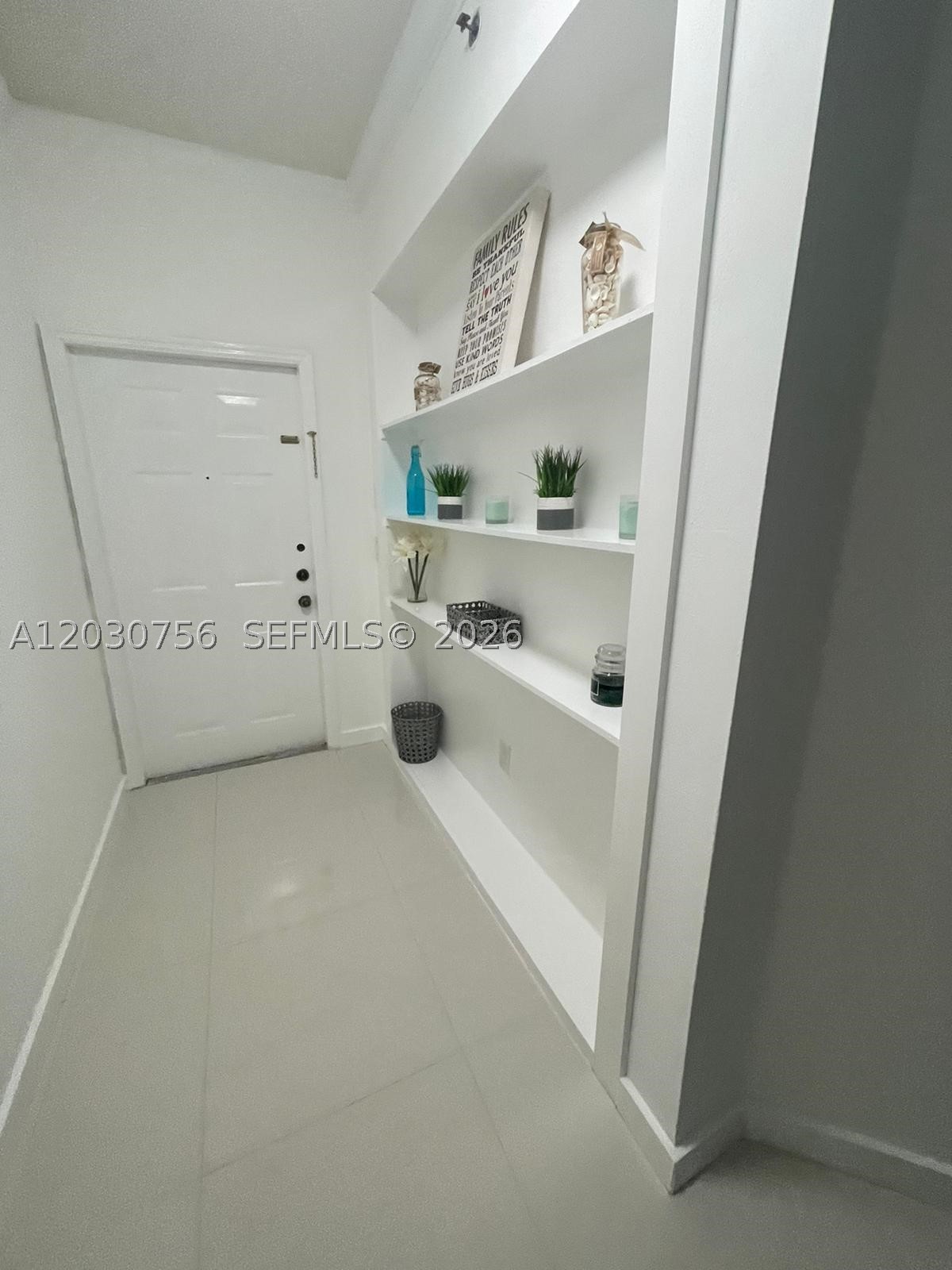 3255 NE 184th St 12114 — photo
