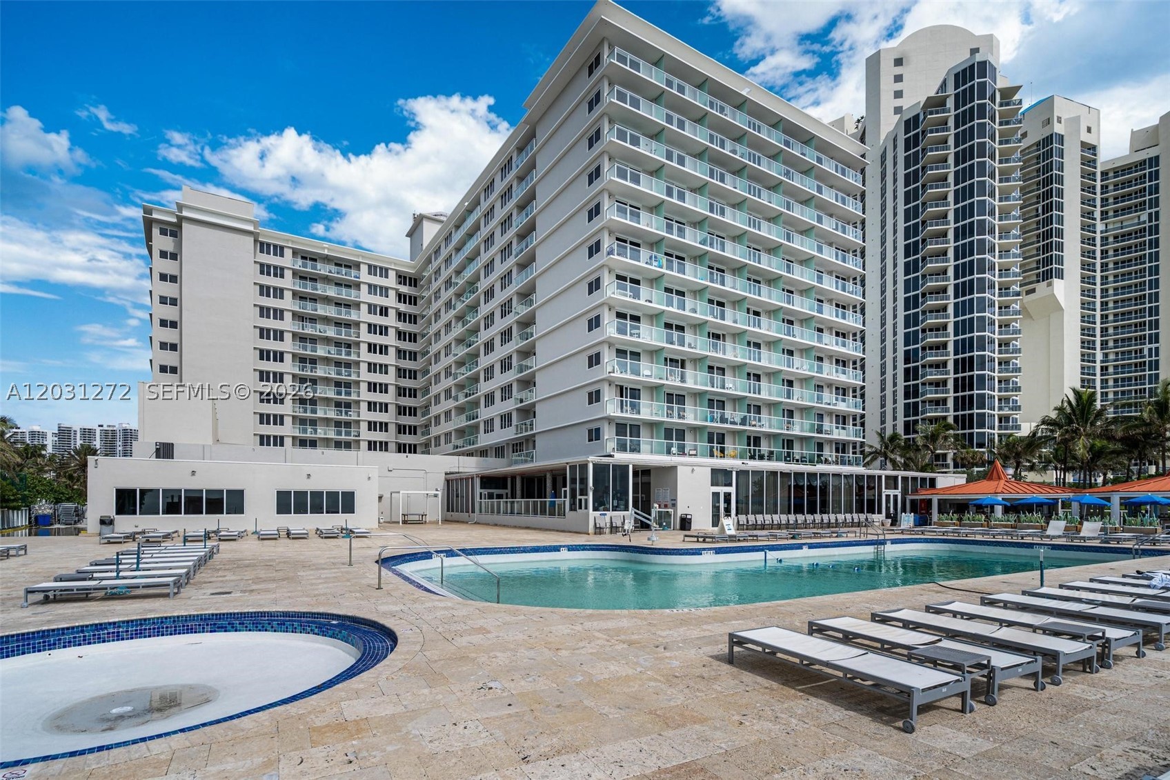 19201 Collins Ave 104 — photo