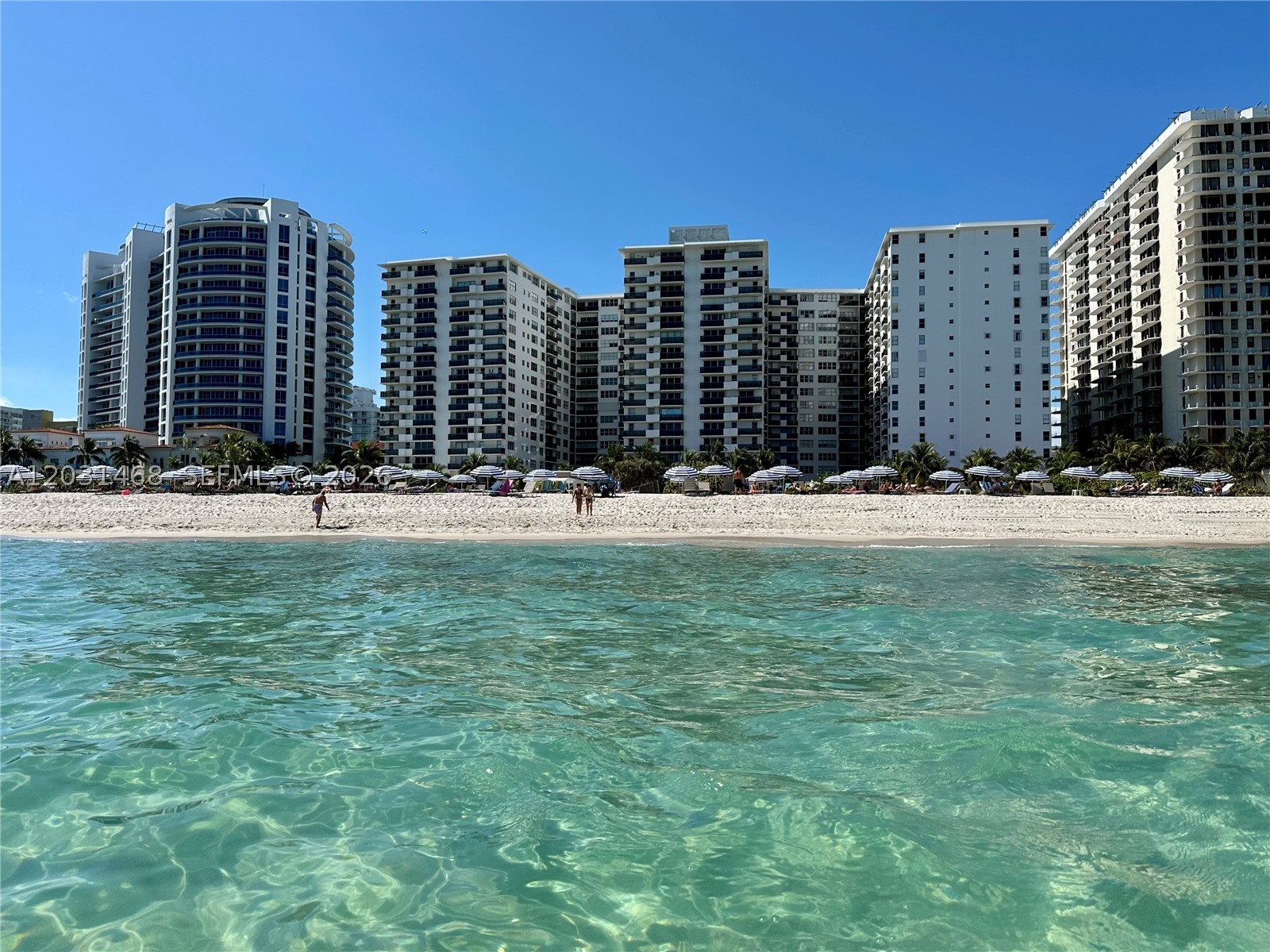 6039 Collins Ave 728 — photo