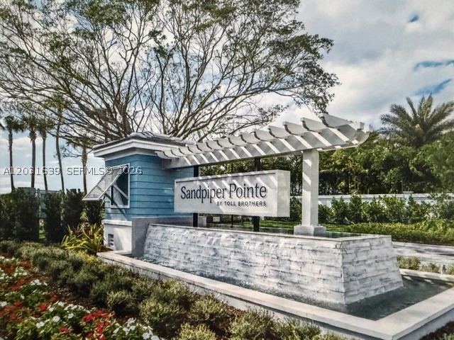 581 Sanderling Cir 581 — photo