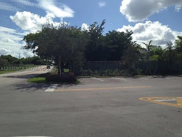 160 SW Ave — photo
