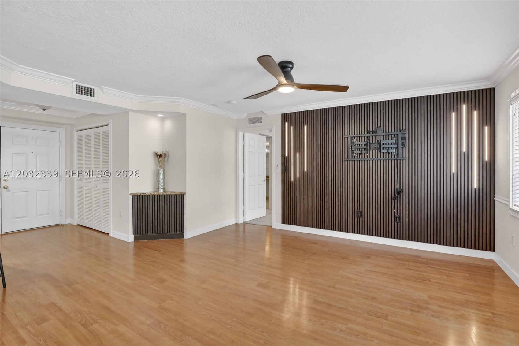 150 NE 15th Ave 140 — photo