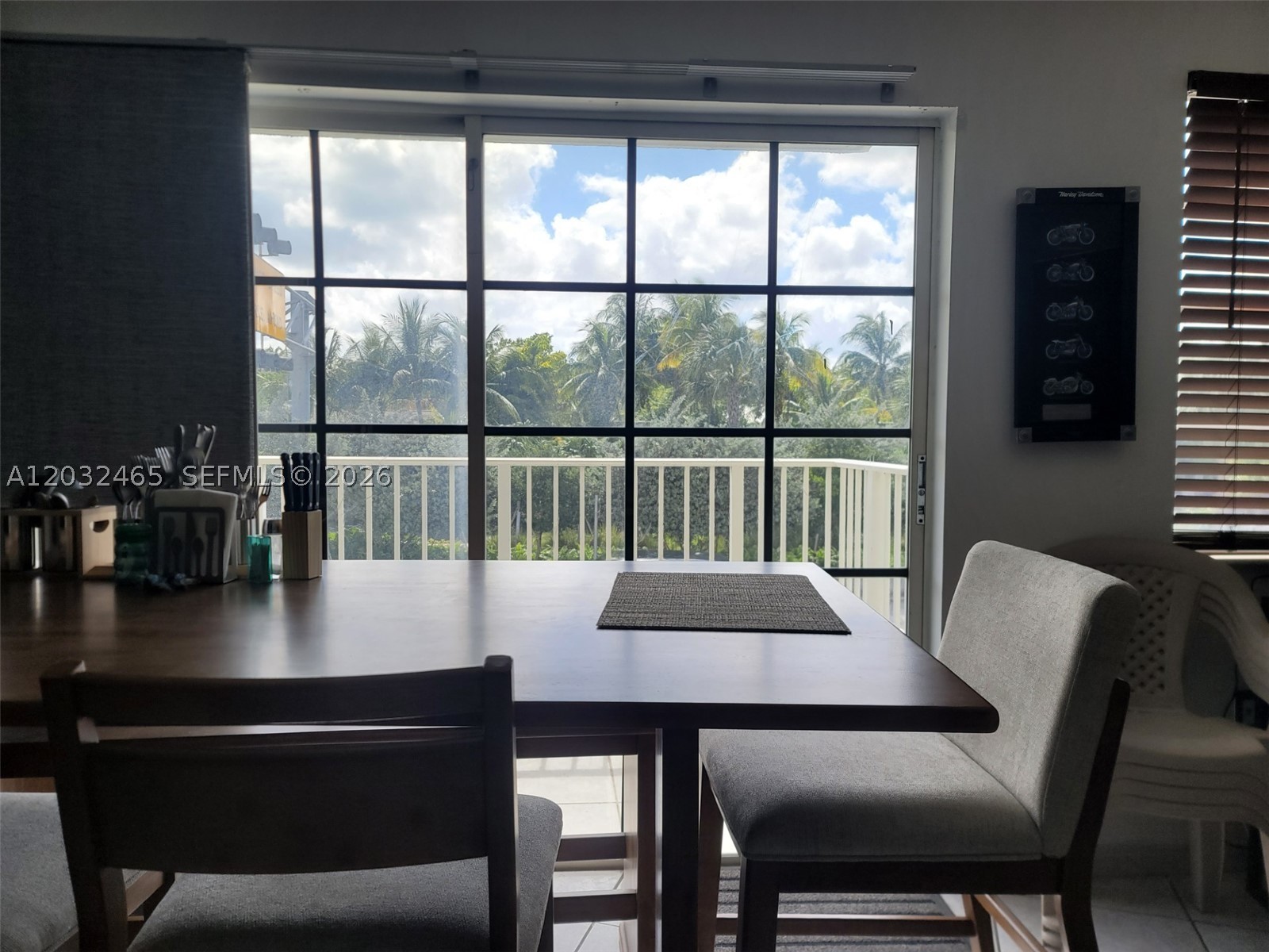 2600 Collins Ave 201 — photo