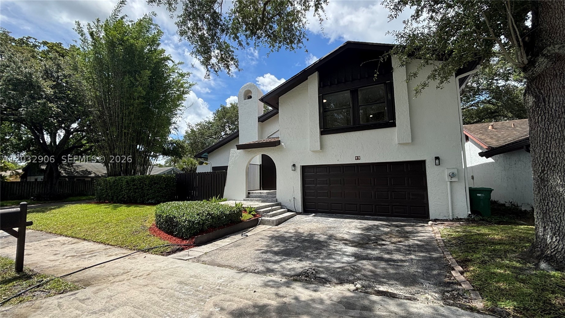 49 Forest Cir — photo