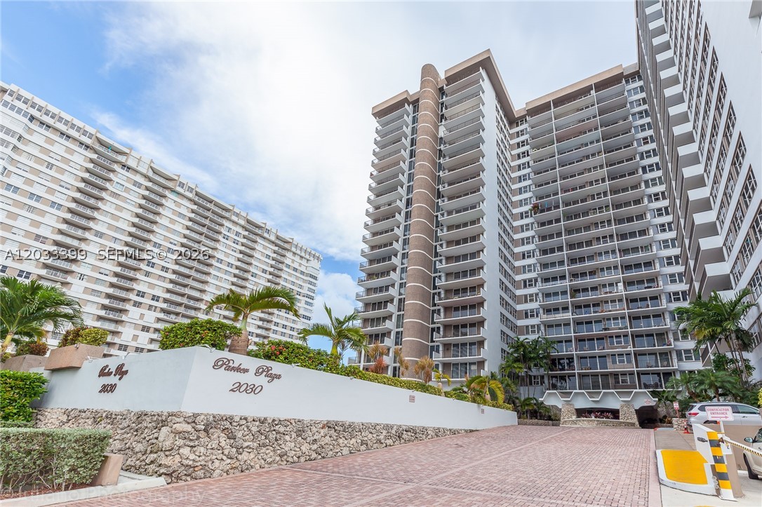 2030 S Ocean Dr 1826 — photo