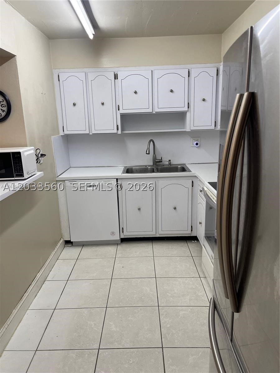 10383 N Kendall Dr N5 — photo