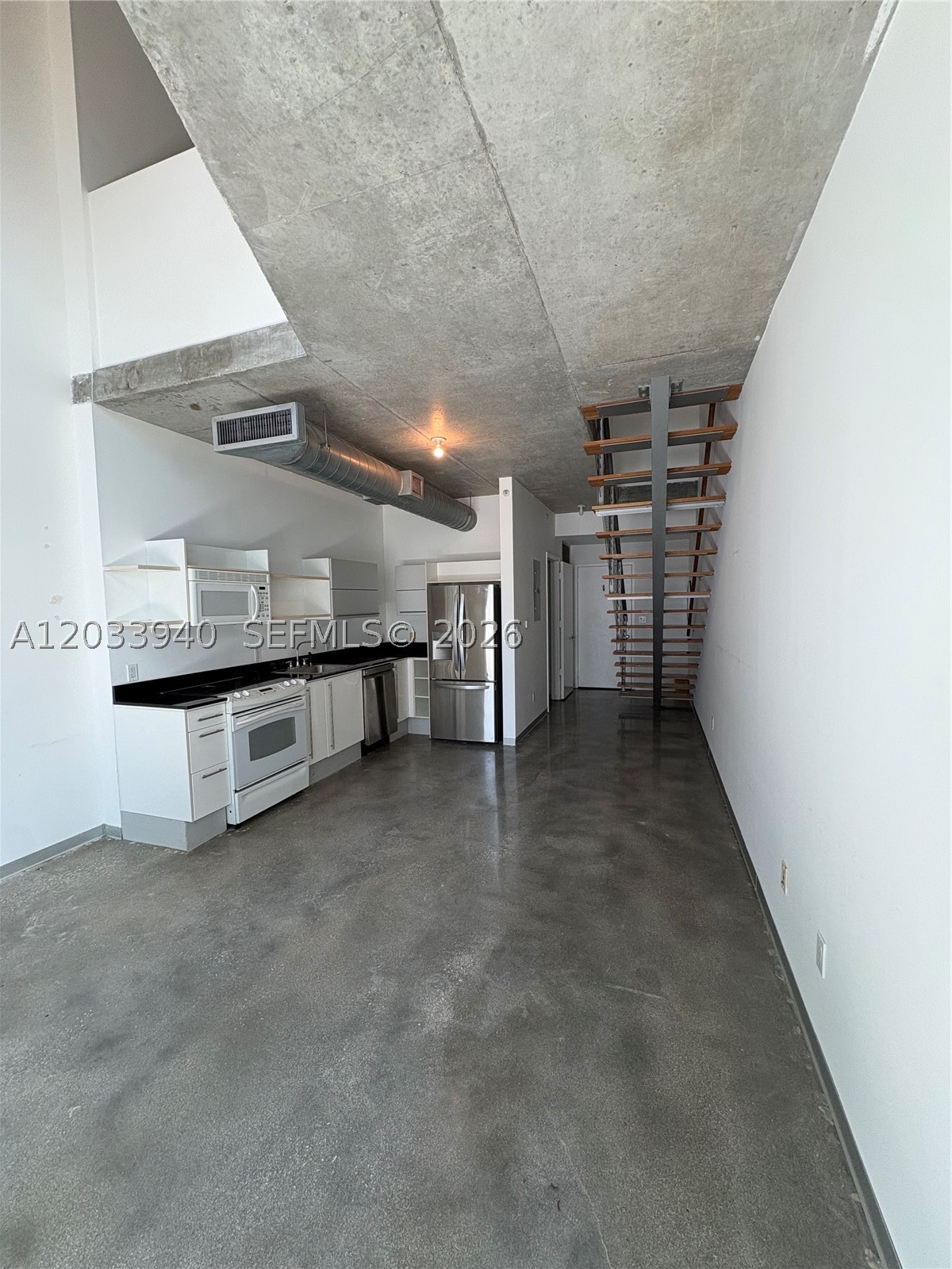 690 SW 1st Ct 1212 — photo