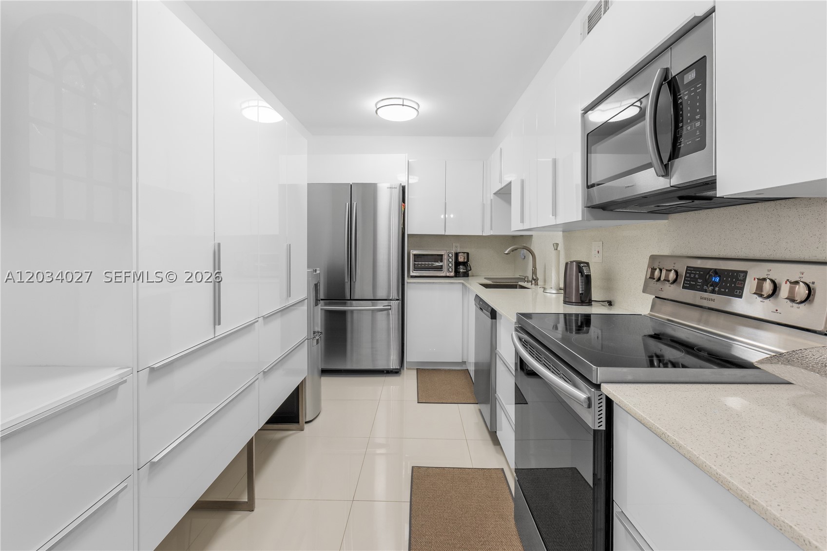 1849 S Ocean Dr 212 — photo