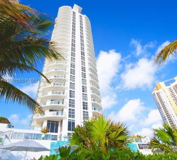 18683 Collins Ave 607 — photo