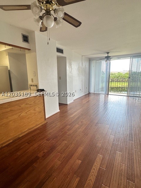 870 NW 87th Ave 302 — photo