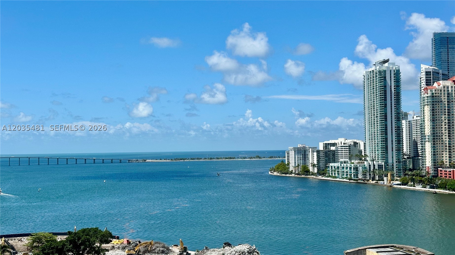 520 SE Brickell Key Dr a1615 — photo